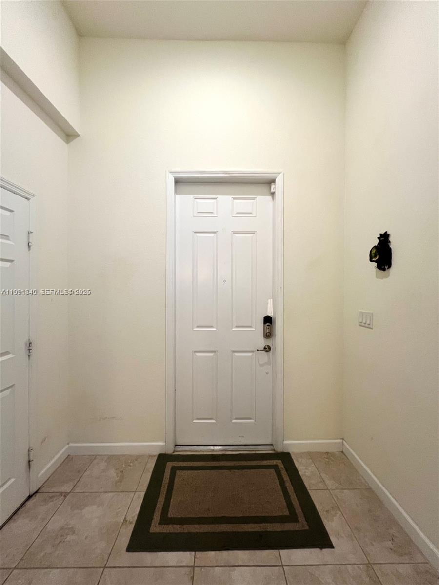 422 SE 34th Ter #422, Homestead FL 33033