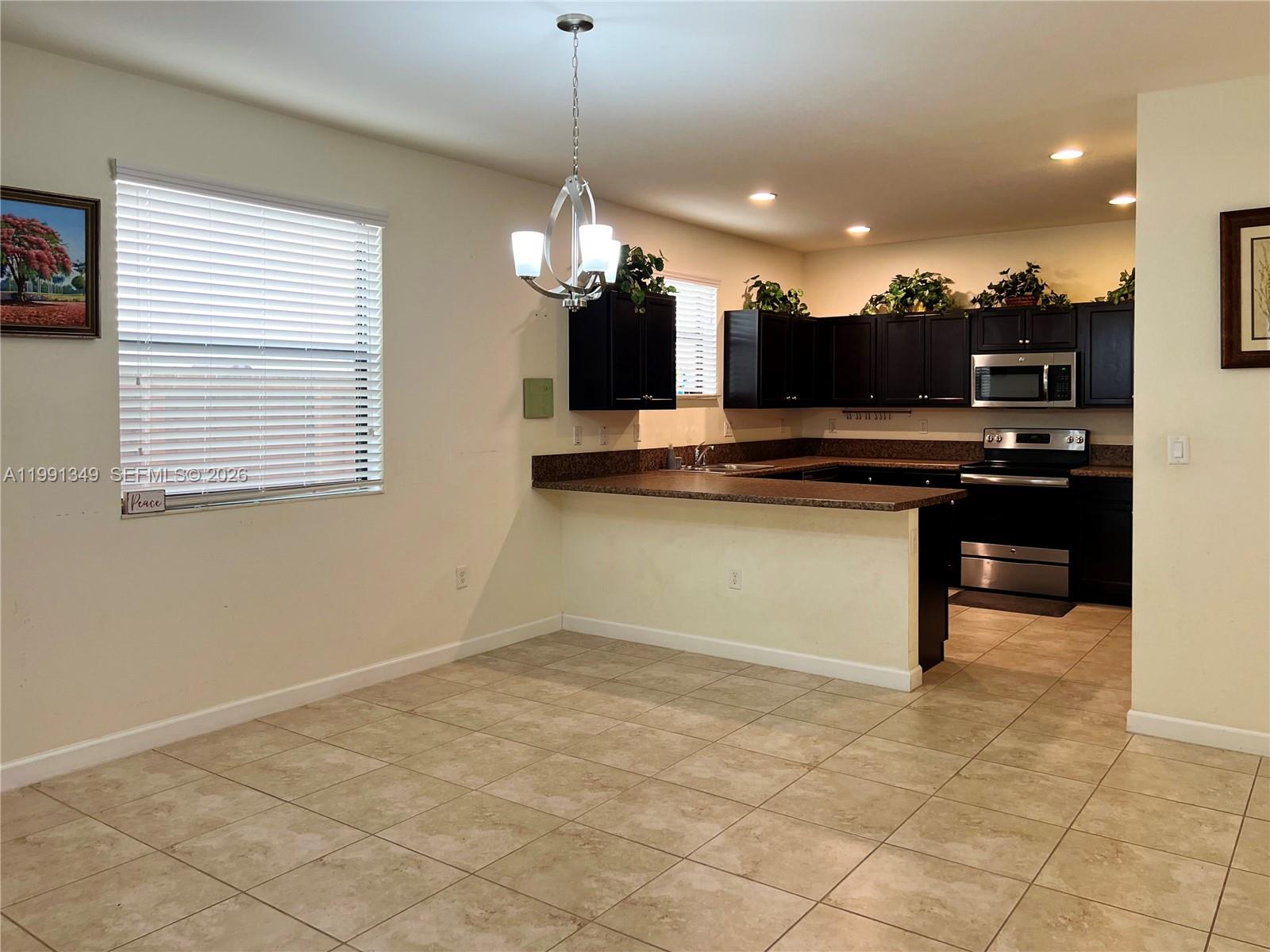 422 SE 34th Ter #422, Homestead FL 33033