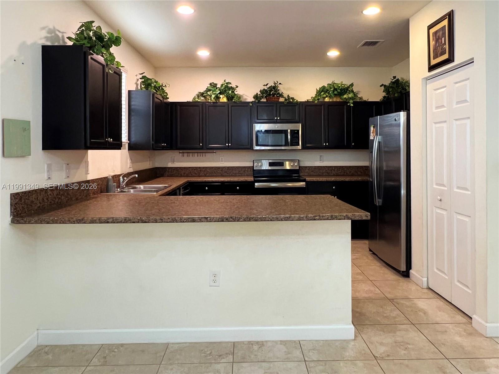 422 SE 34th Ter #422, Homestead FL 33033
