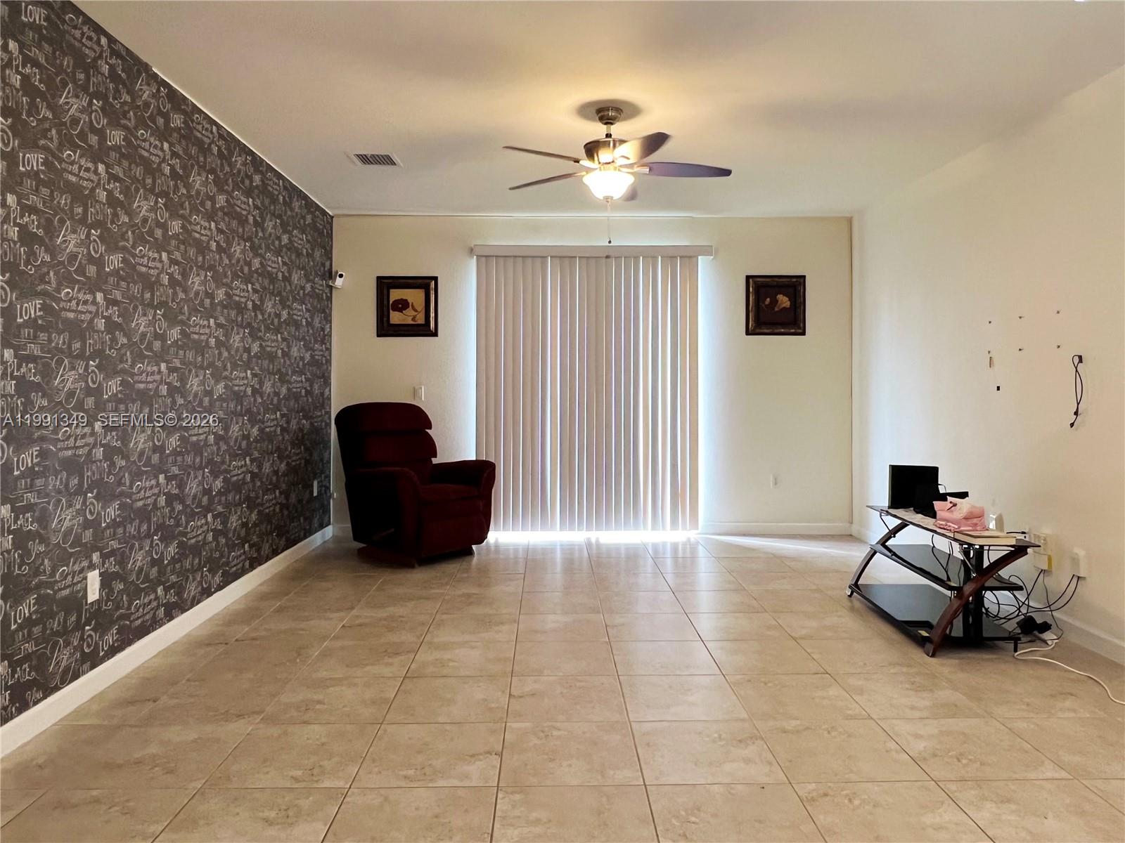 422 SE 34th Ter #422, Homestead FL 33033