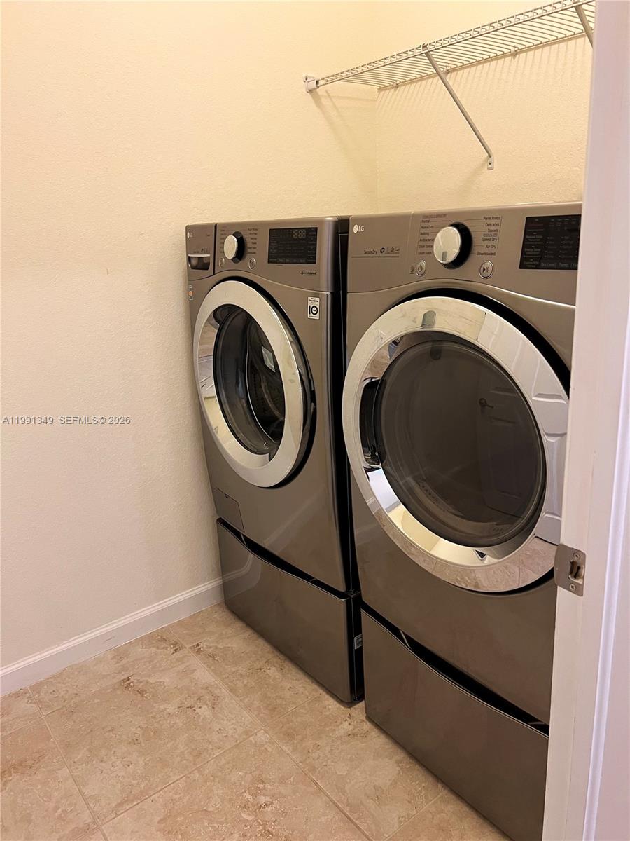 422 SE 34th Ter #422, Homestead FL 33033