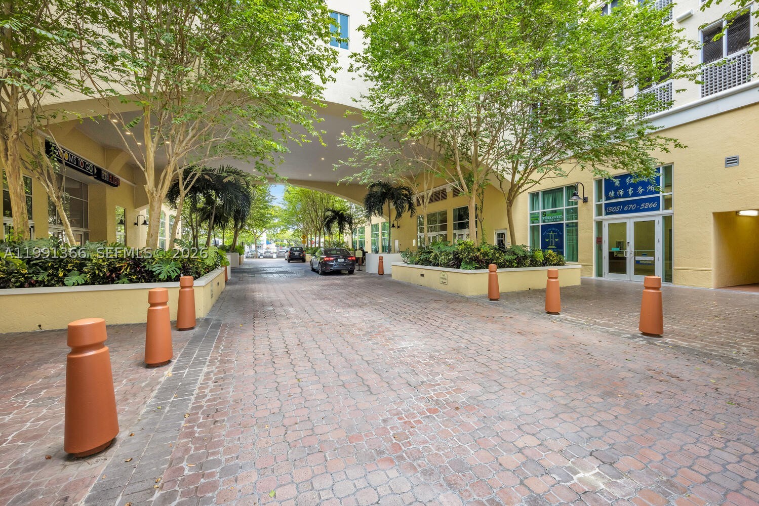 7350 SW 89th St #1511S, Miami FL 33156
