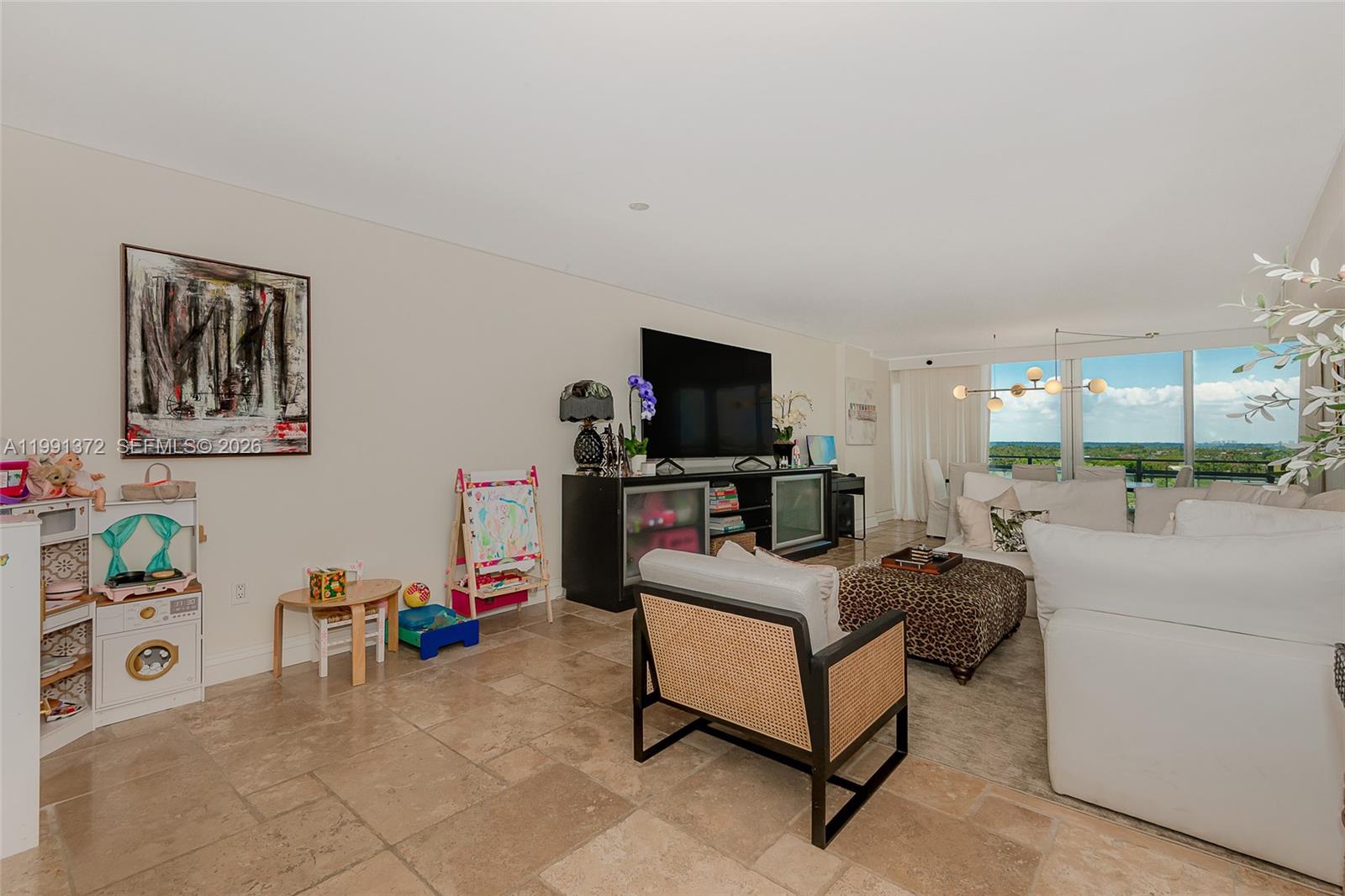 600 Grapetree Dr #9GN, Key Biscayne FL 33149