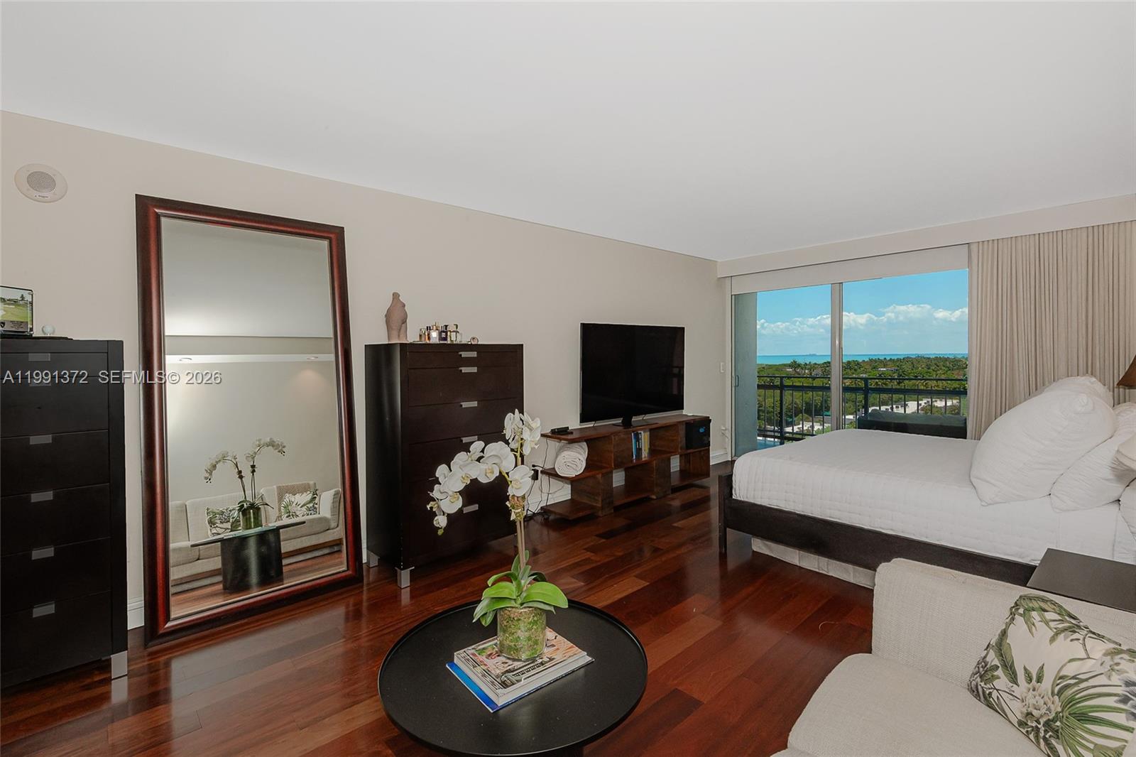 600 Grapetree Dr #9GN, Key Biscayne FL 33149