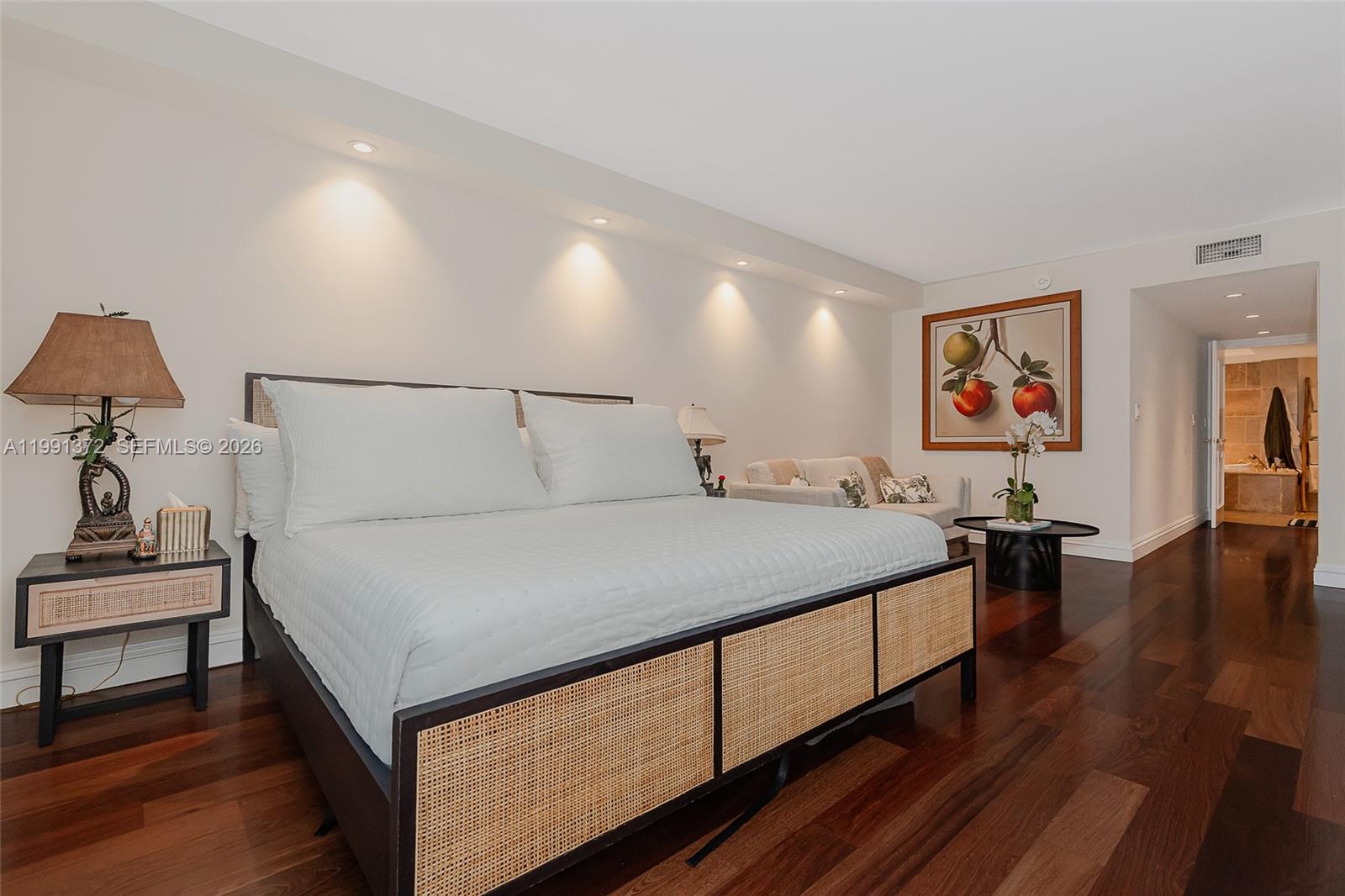 600 Grapetree Dr #9GN, Key Biscayne FL 33149
