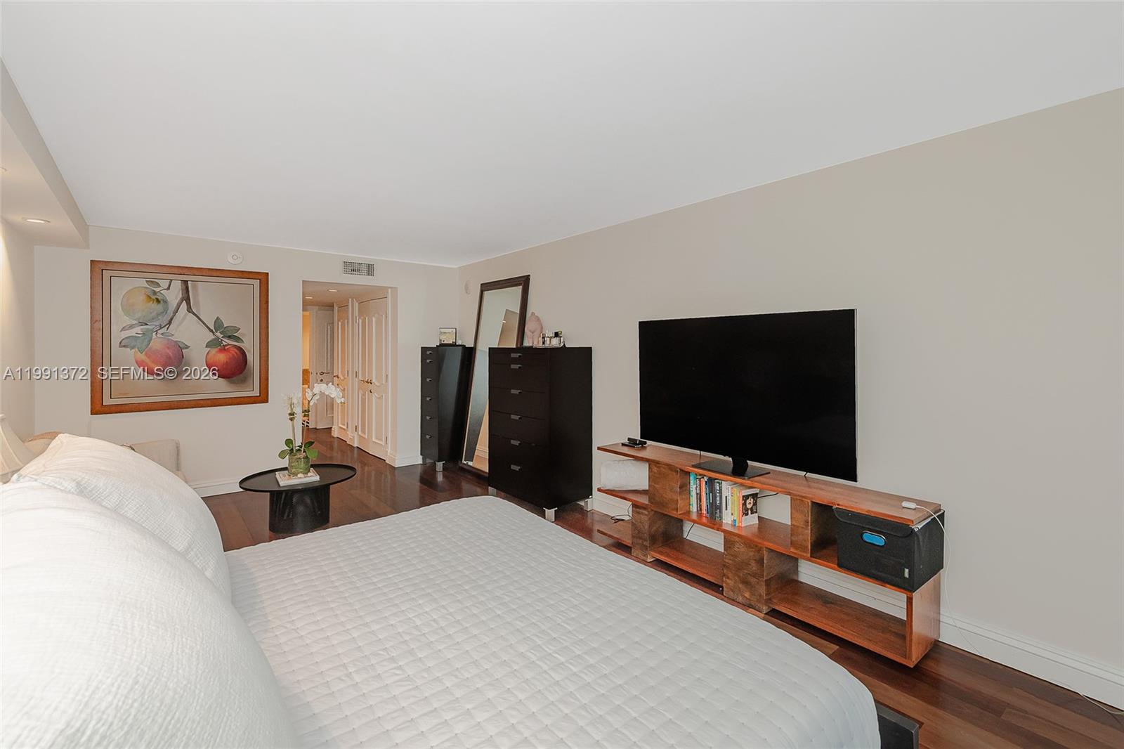 600 Grapetree Dr #9GN, Key Biscayne FL 33149