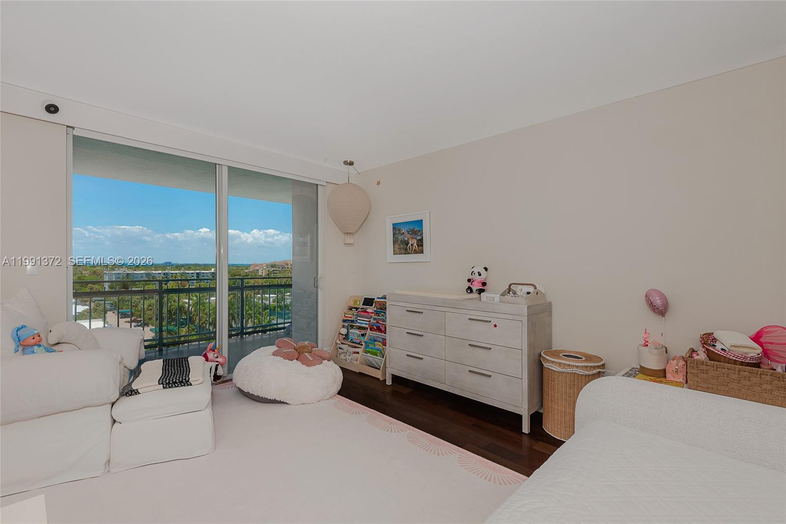 600 Grapetree Dr #9GN, Key Biscayne FL 33149
