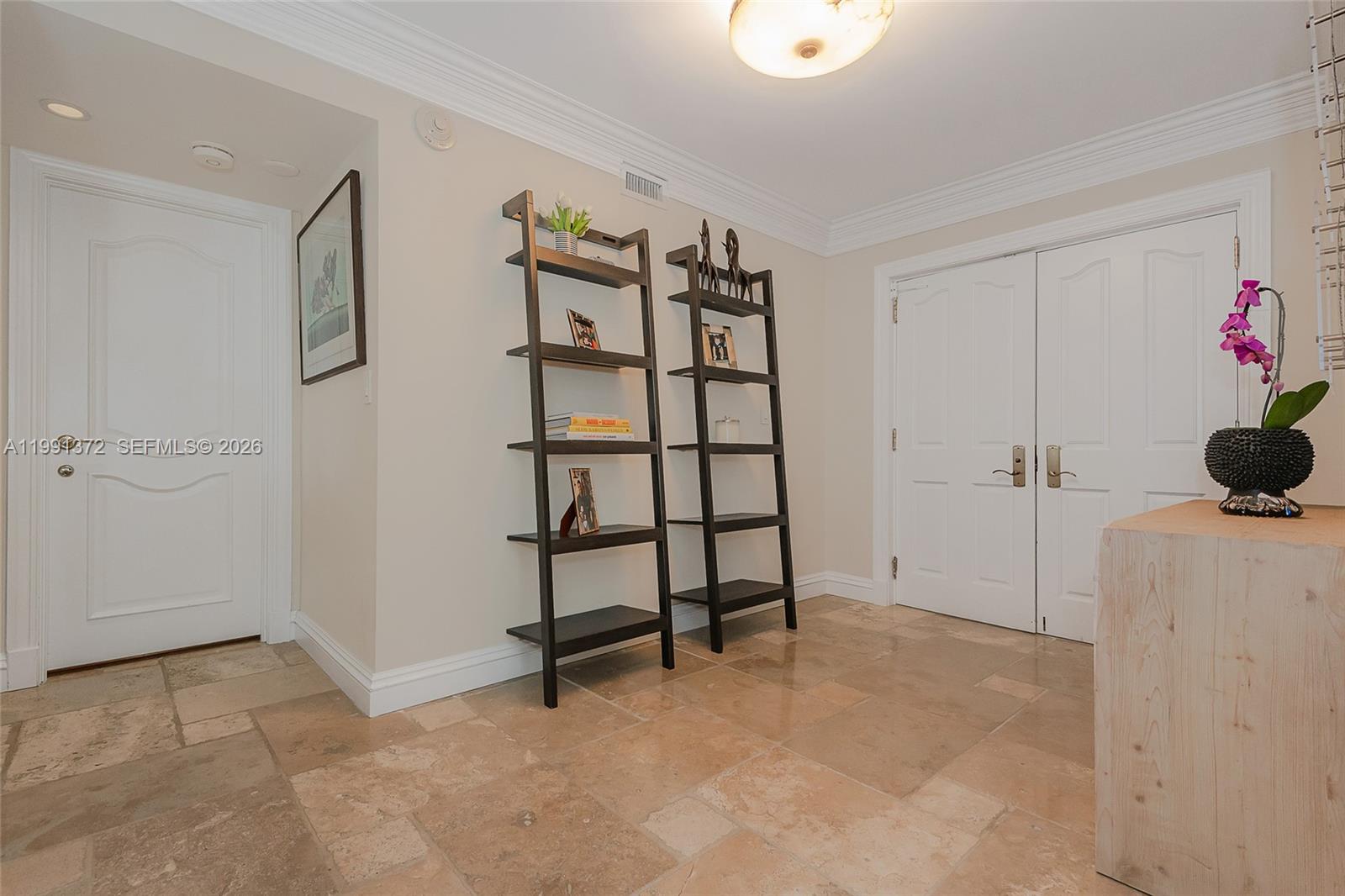 600 Grapetree Dr #9GN, Key Biscayne FL 33149