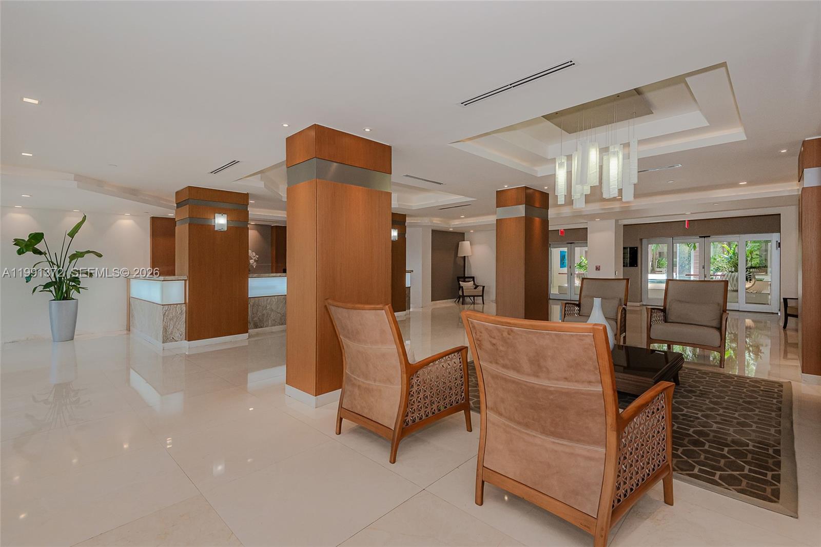 600 Grapetree Dr #9GN, Key Biscayne FL 33149