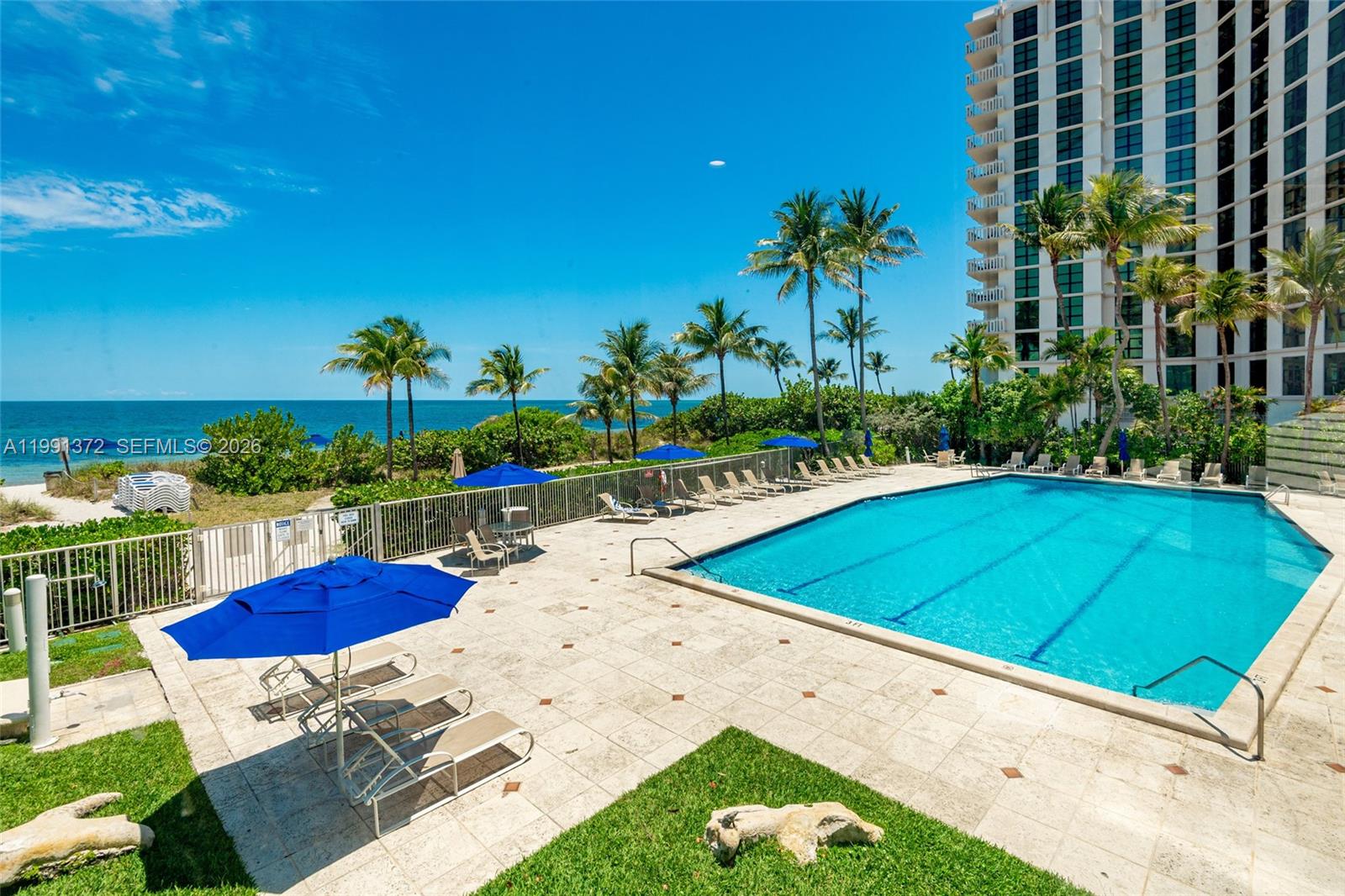 600 Grapetree Dr #9GN, Key Biscayne FL 33149
