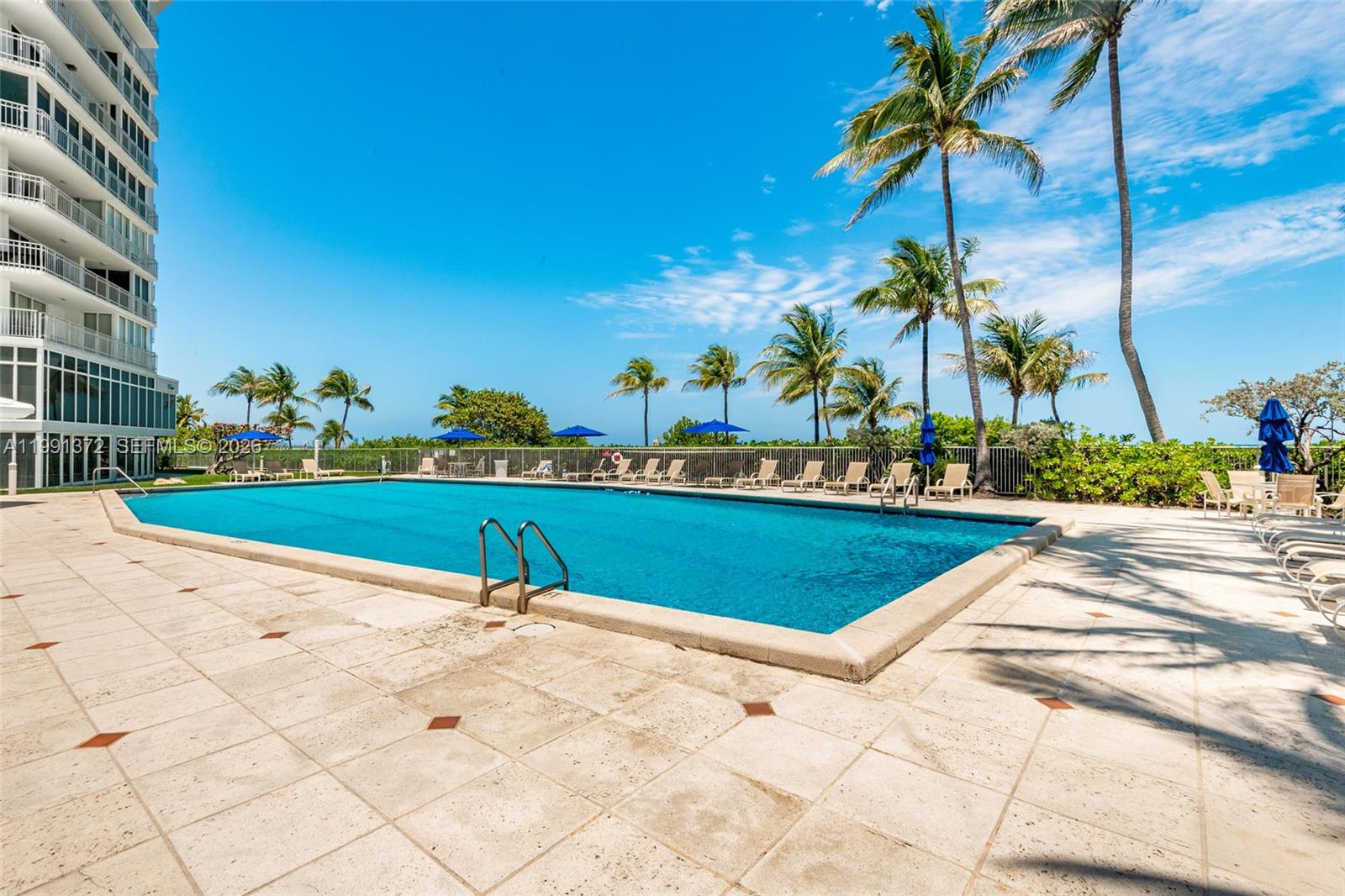 600 Grapetree Dr #9GN, Key Biscayne FL 33149