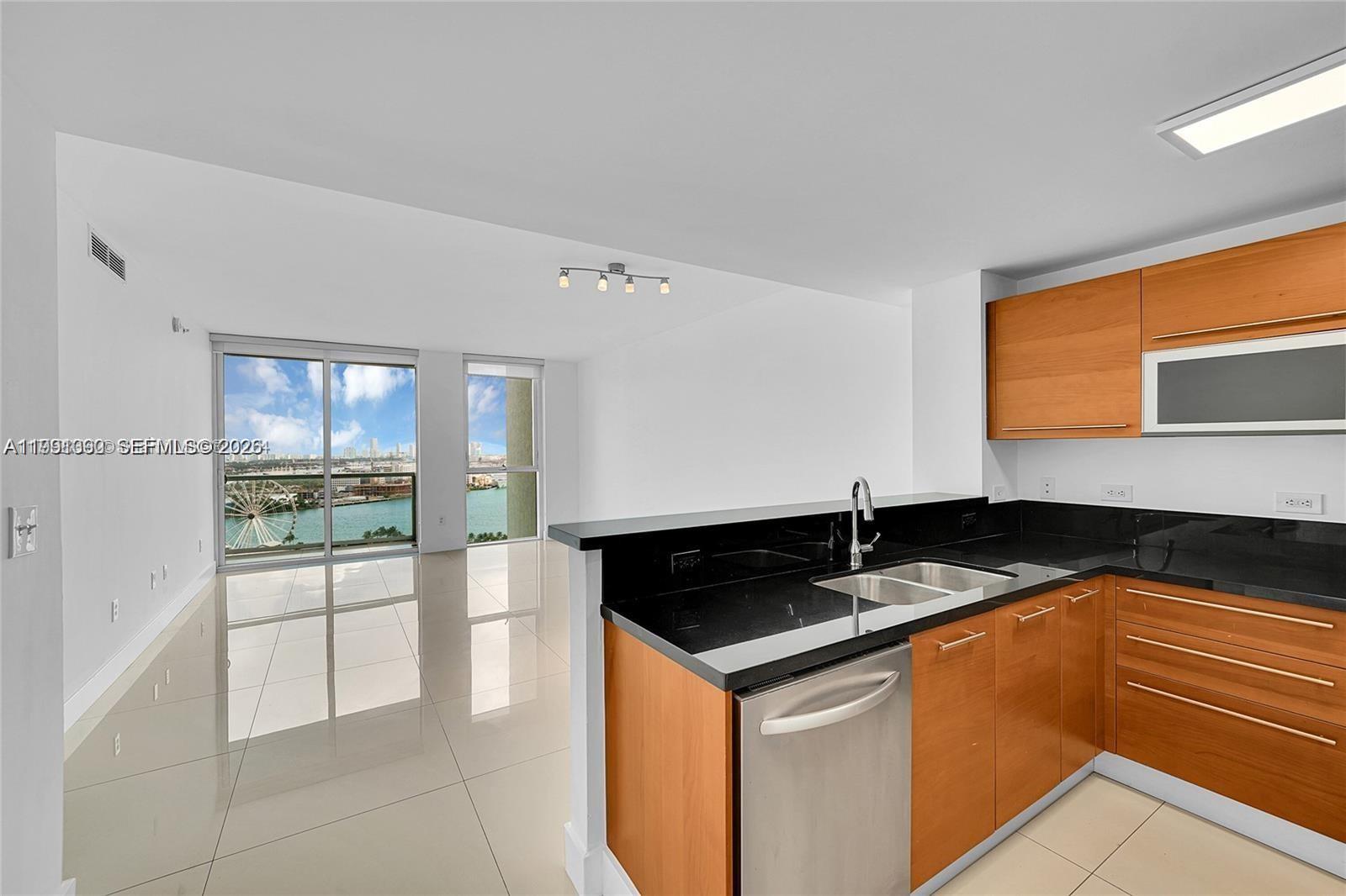 253 NE 2nd St #2307, Miami FL 33132