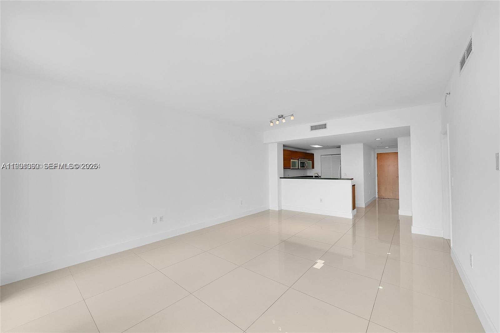 253 NE 2nd St #2307, Miami FL 33132