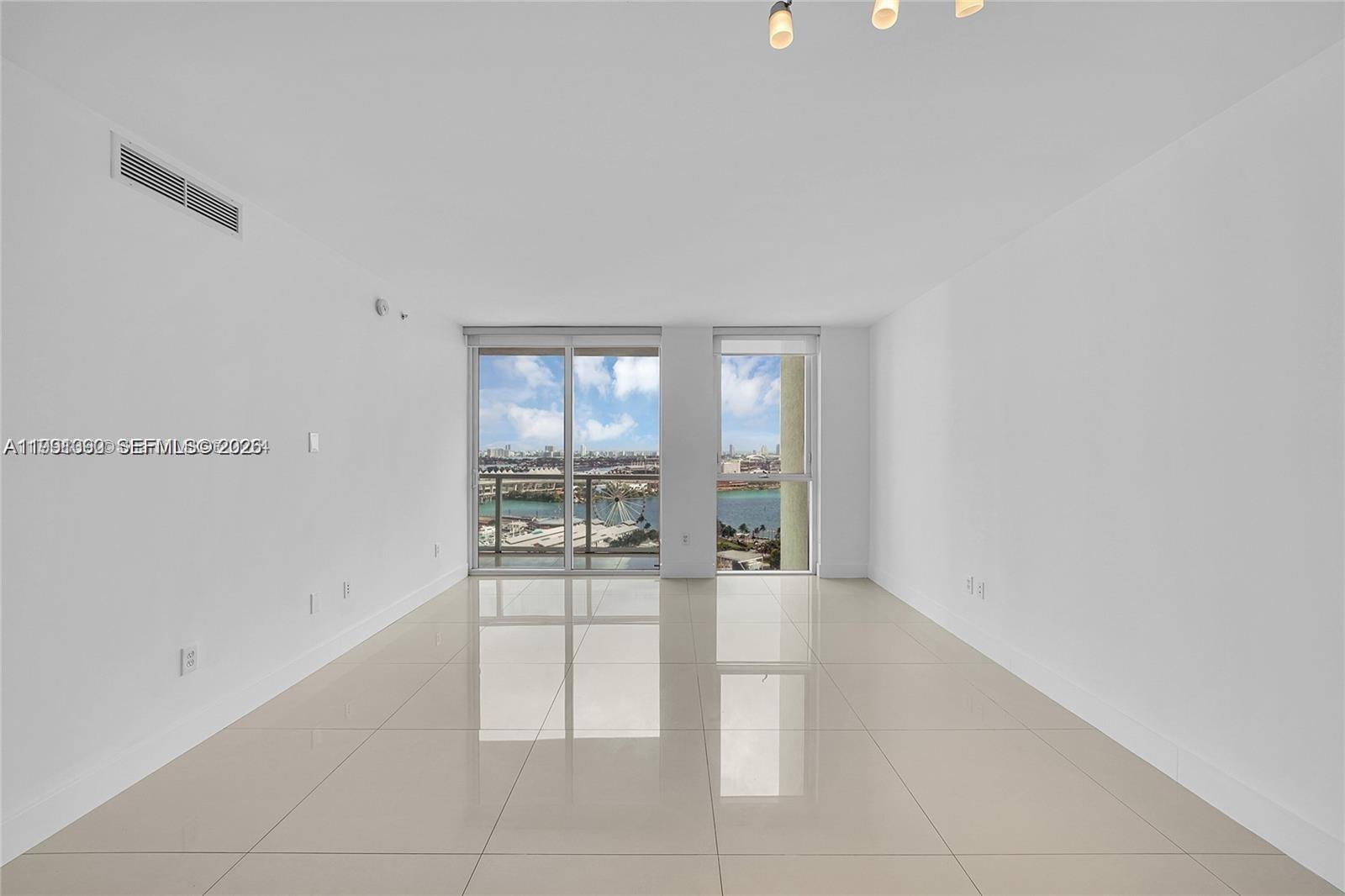 253 NE 2nd St #2307, Miami FL 33132