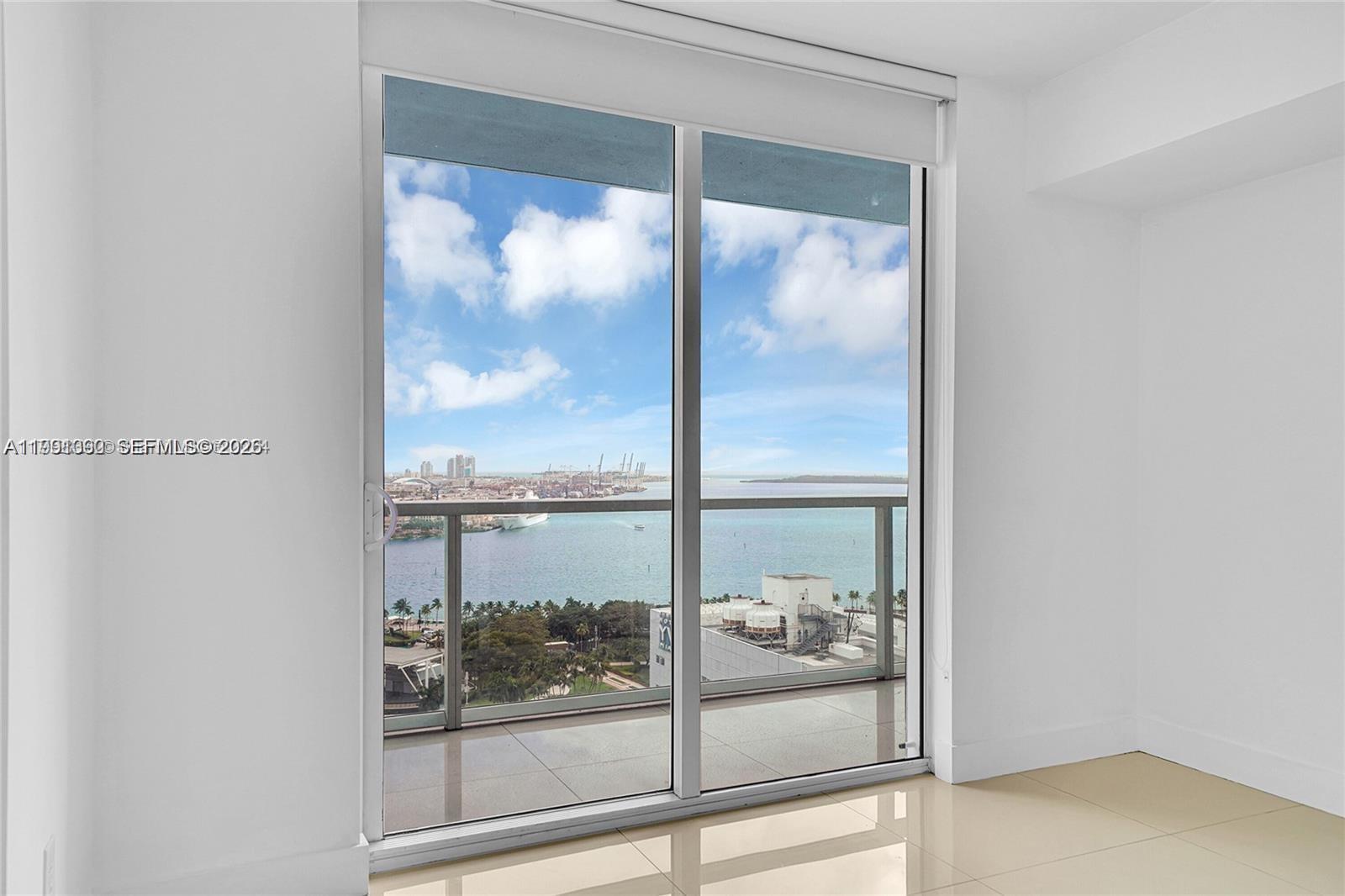 253 NE 2nd St #2307, Miami FL 33132