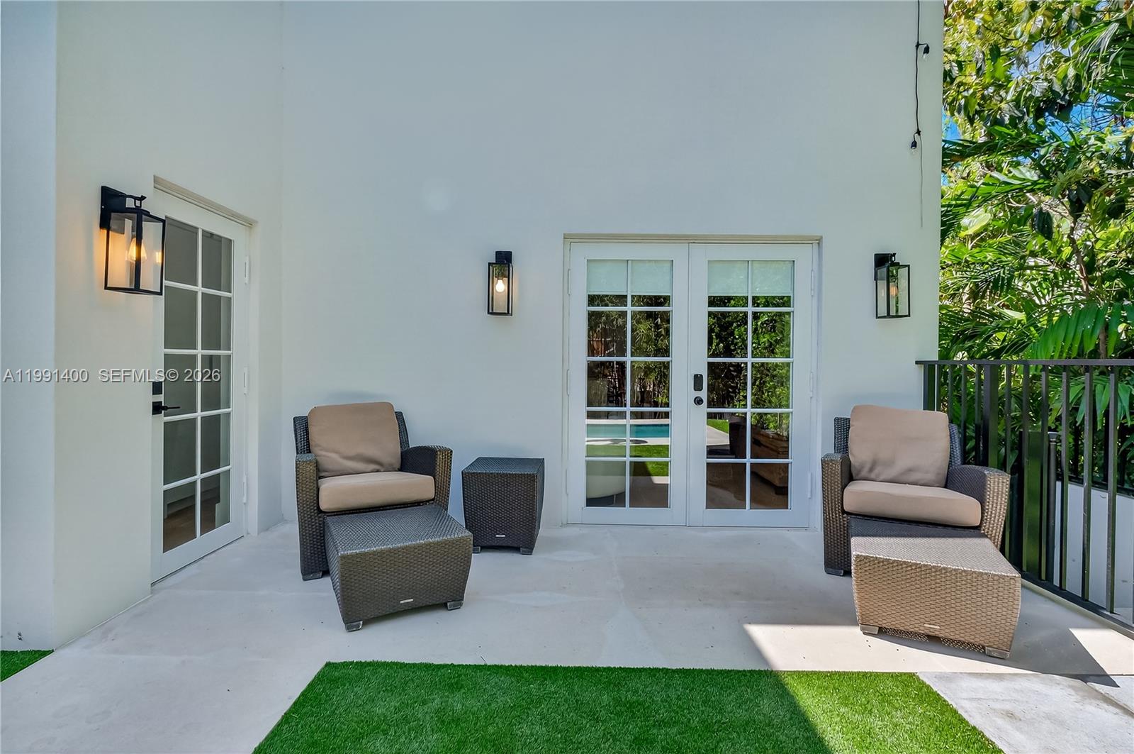 1109 Almeria Ave, Coral Gables FL 33134