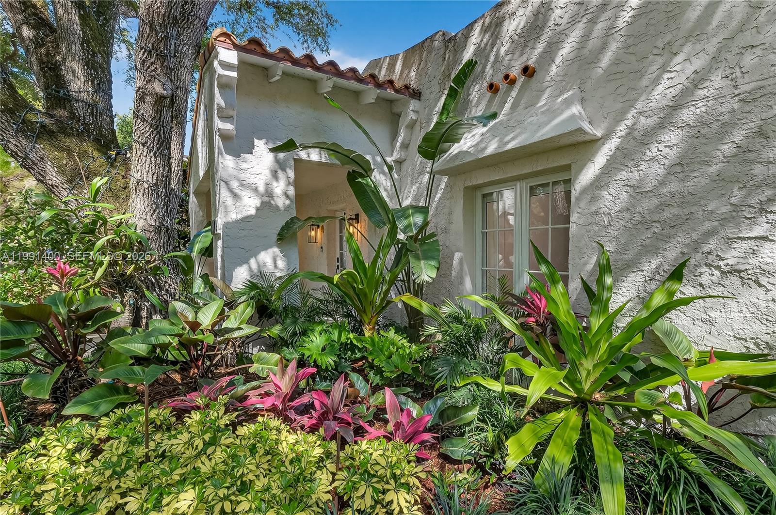1109 Almeria Ave, Coral Gables FL 33134