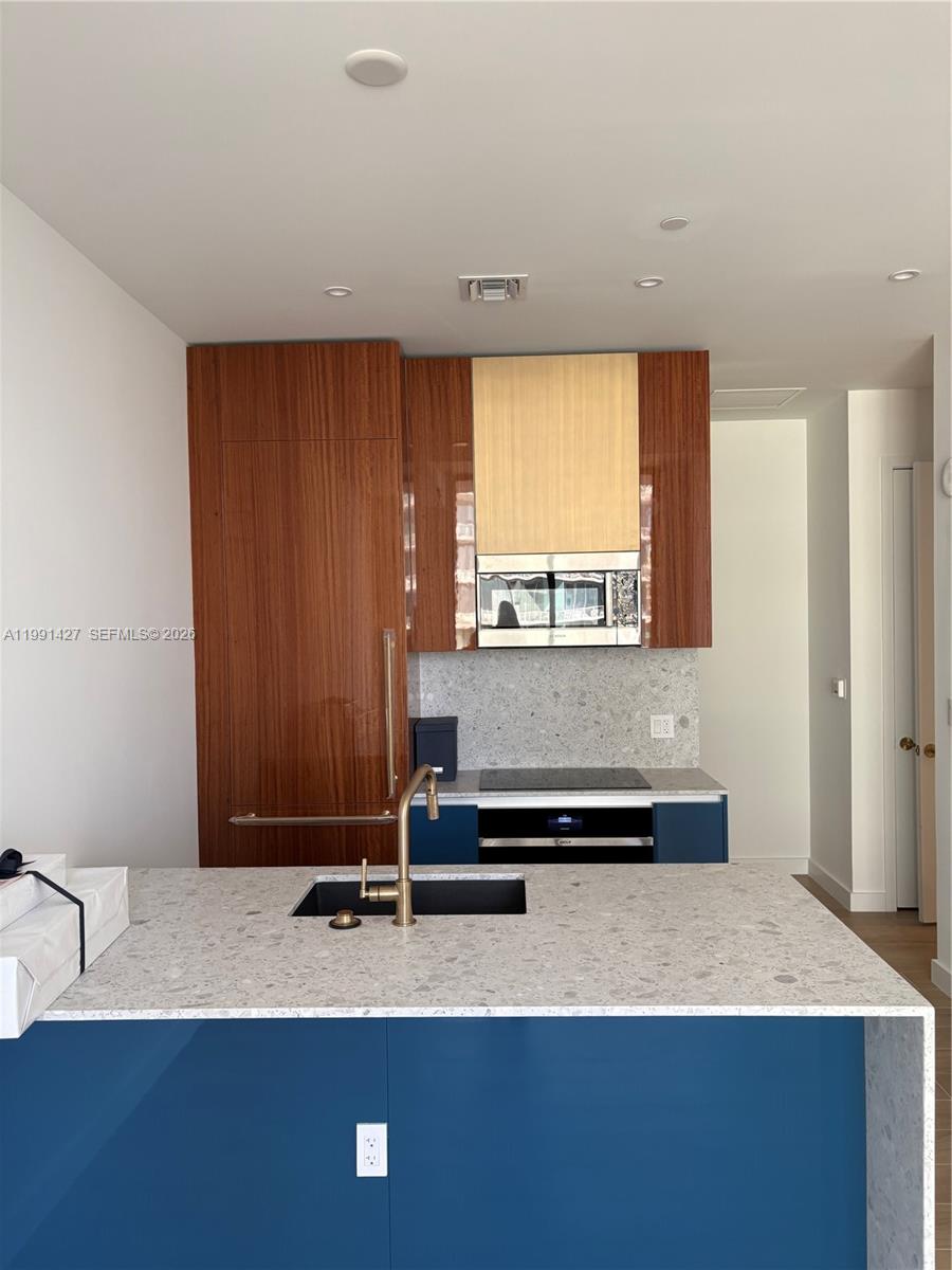 2655 S Bayshore Dr #1607, Miami FL 33133