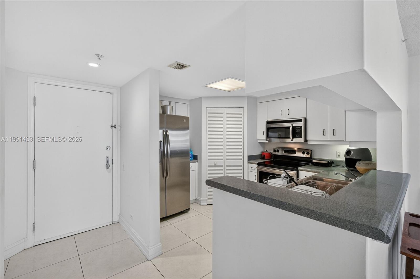 701 Brickell Key Blvd #1108, Miami FL 33131