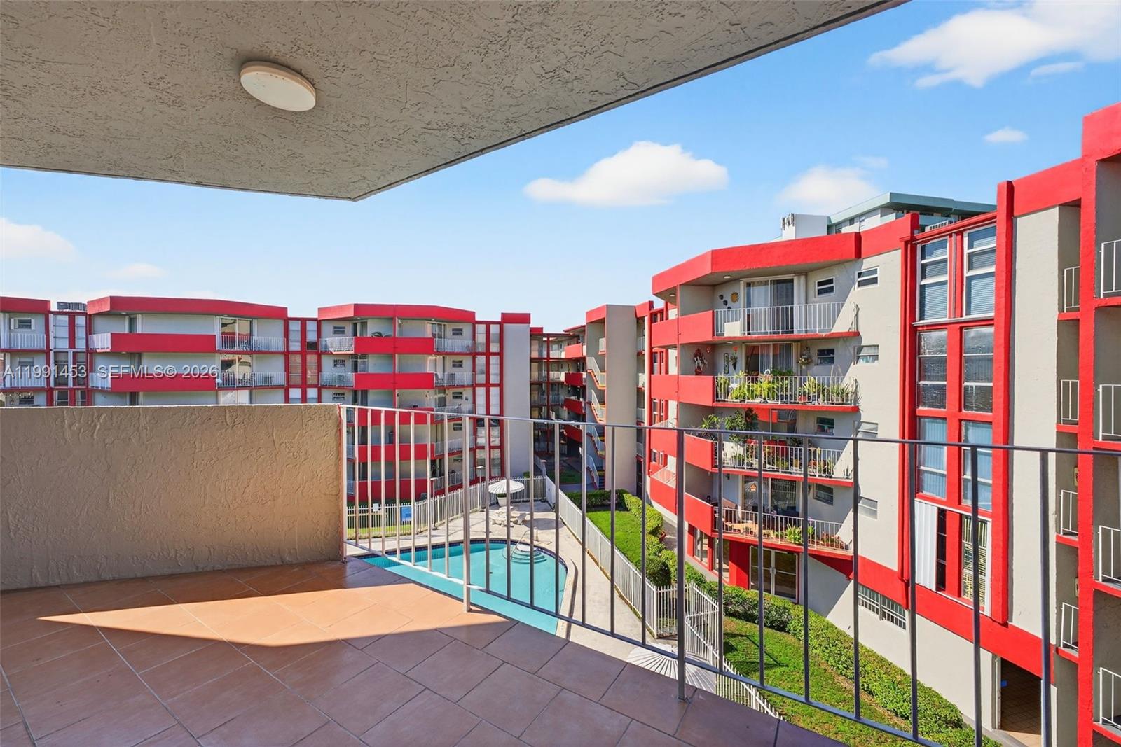 1750 W 46th St #412, Hialeah FL 33012