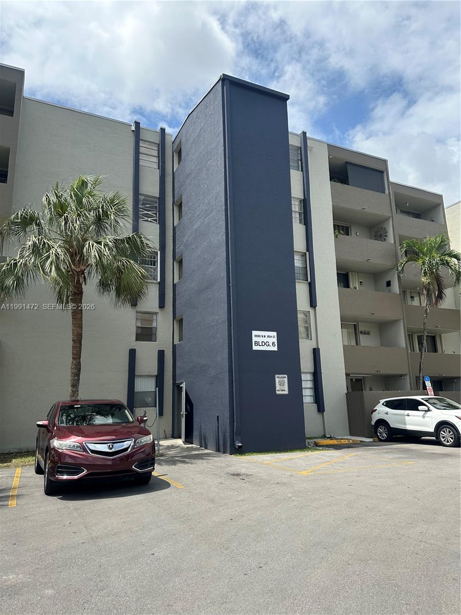 10090 NW 80th Ct #1350, Hialeah Gardens FL 33016