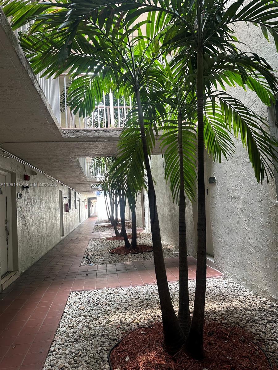 10090 NW 80th Ct #1350, Hialeah Gardens FL 33016