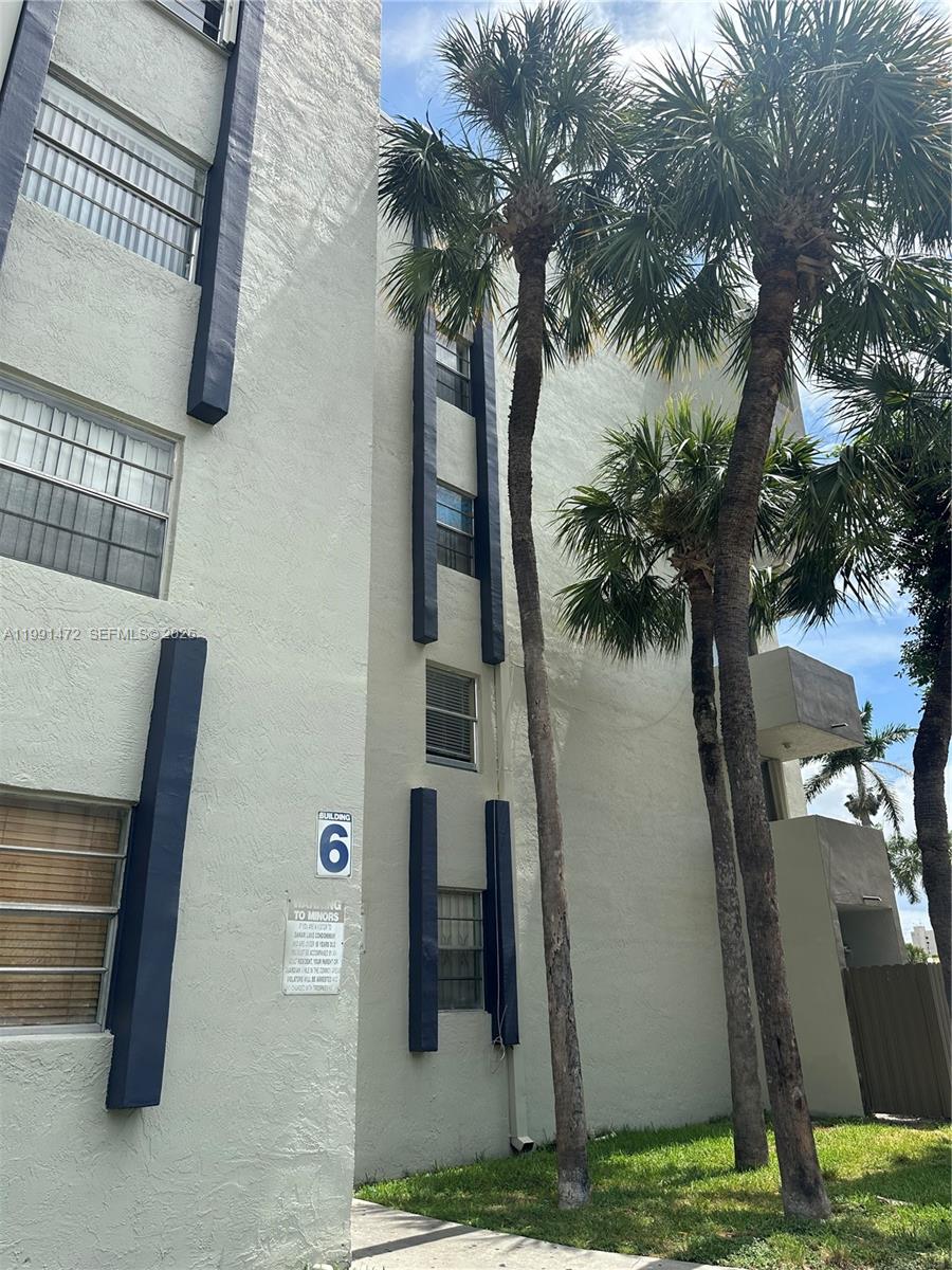 10090 NW 80th Ct #1350, Hialeah Gardens FL 33016
