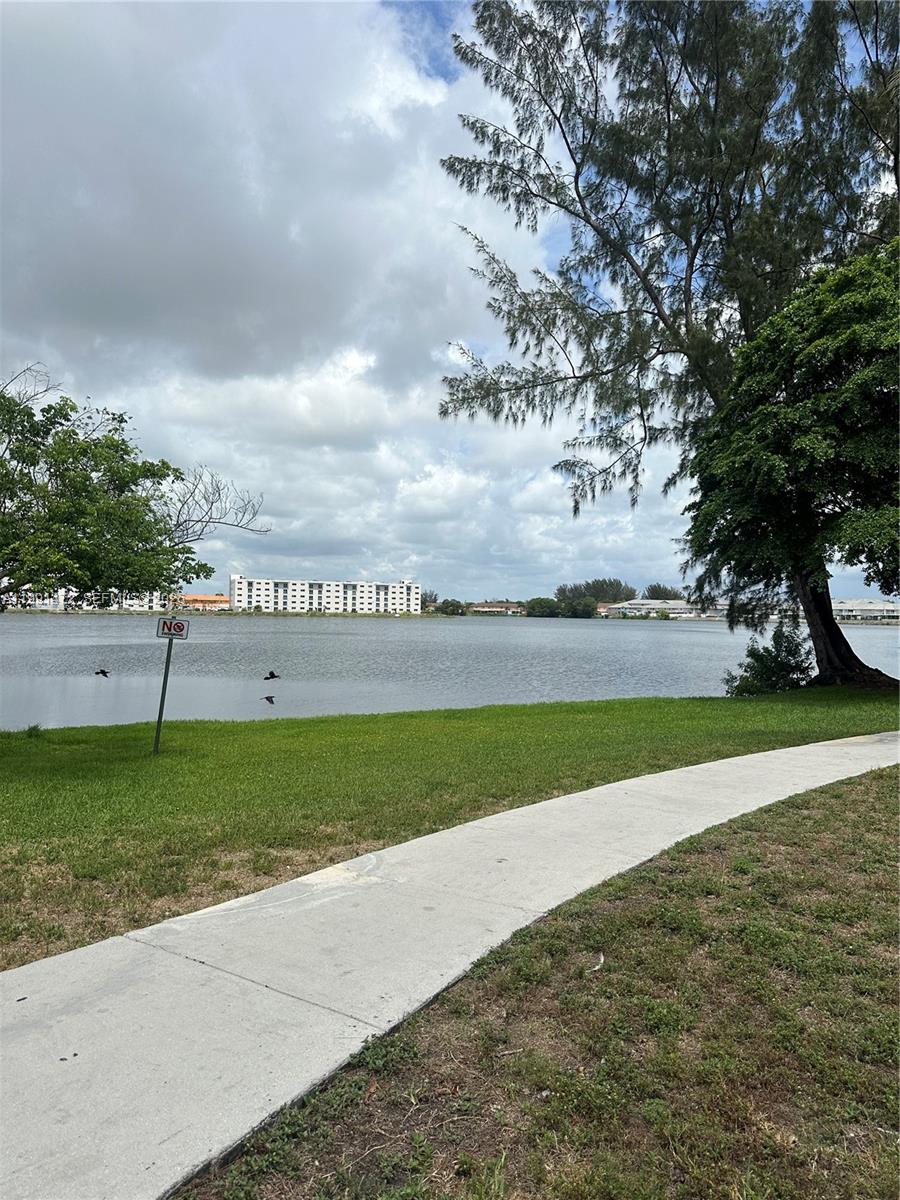 10090 NW 80th Ct #1350, Hialeah Gardens FL 33016