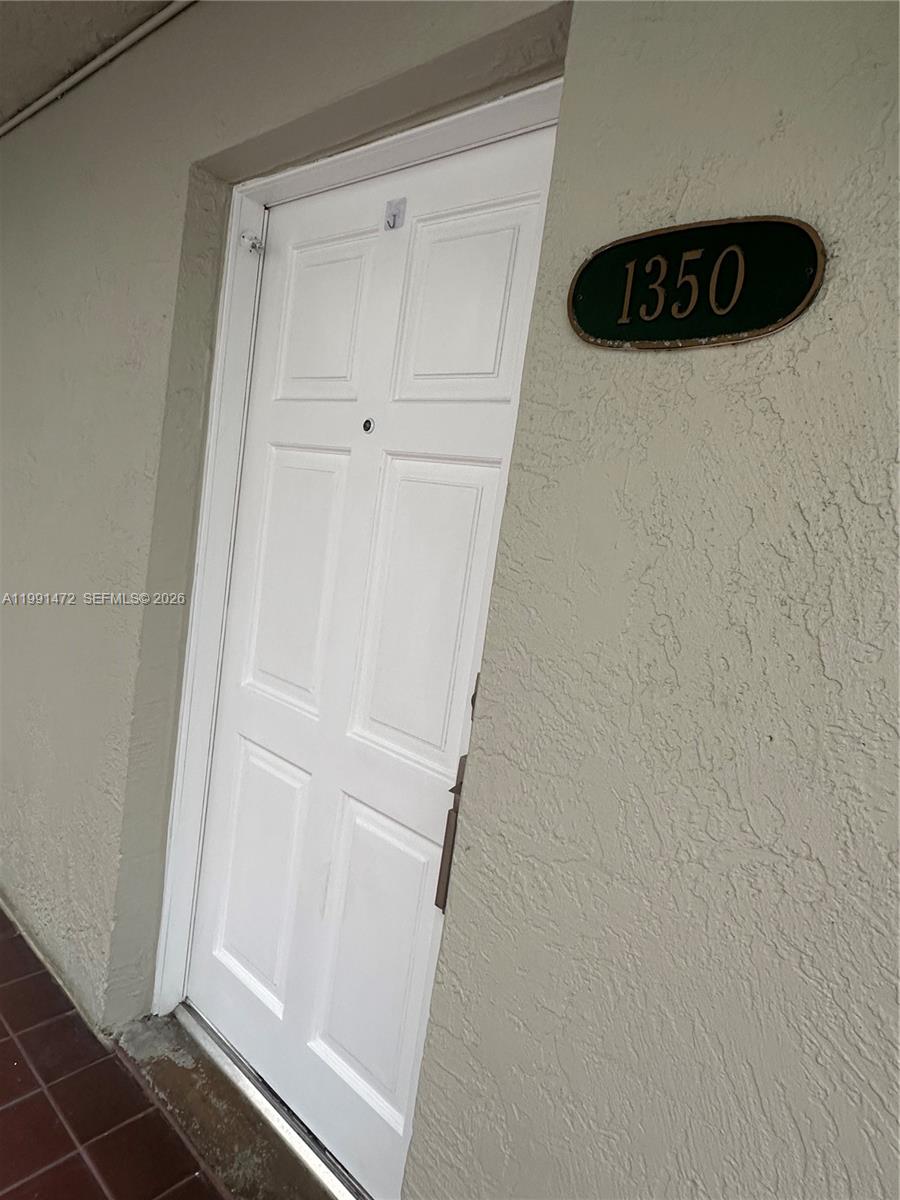 10090 NW 80th Ct #1350, Hialeah Gardens FL 33016