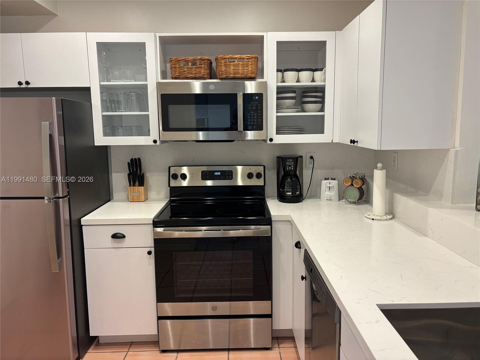 201 Crandon Blvd #120, Key Biscayne FL 33149
