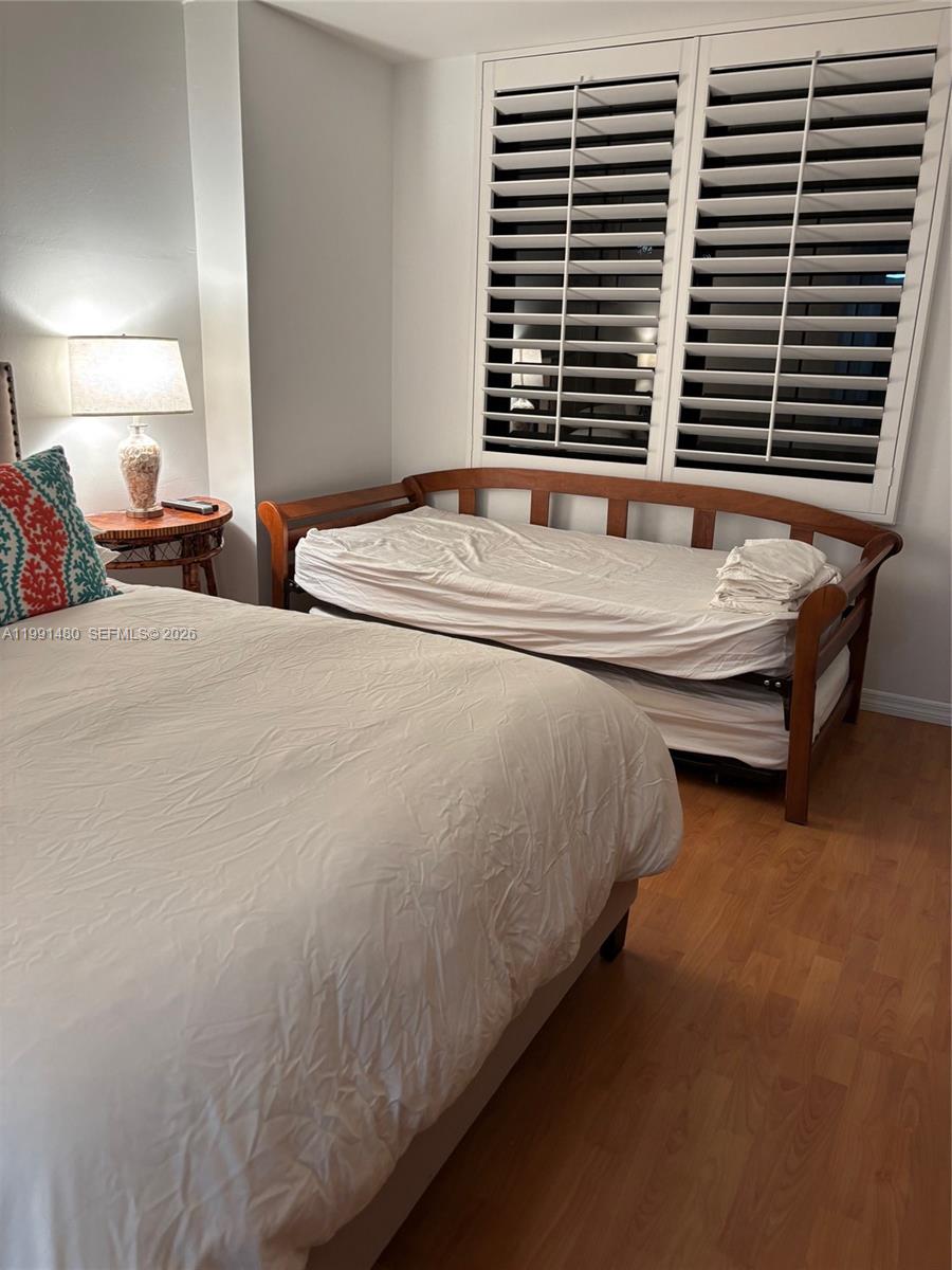 201 Crandon Blvd #120, Key Biscayne FL 33149
