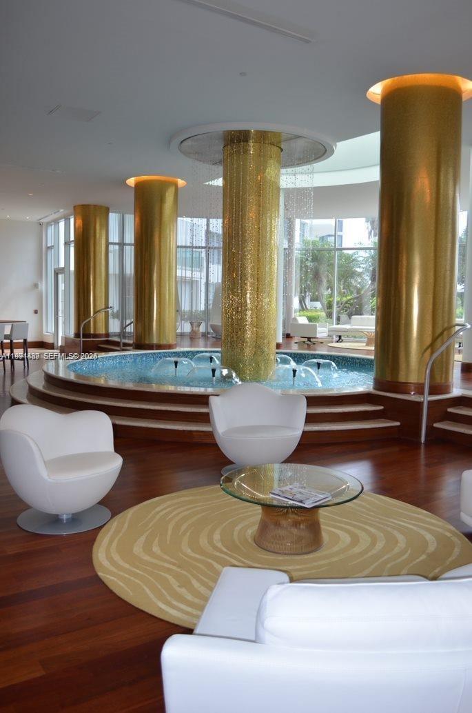 5151 Collins Ave #1035, Miami Beach FL 33140