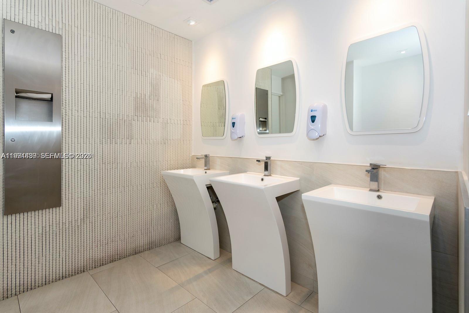 5151 Collins Ave #1035, Miami Beach FL 33140