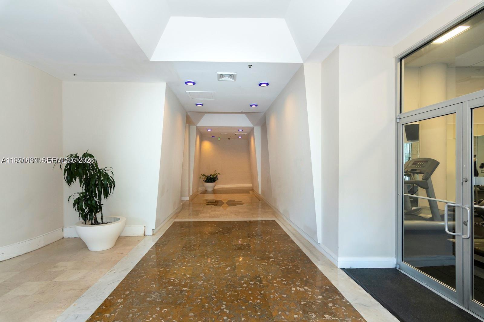 5151 Collins Ave #1035, Miami Beach FL 33140