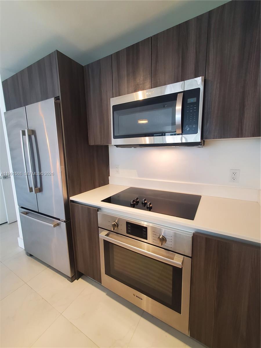 488 NE 18th St #1805, Miami FL 33132