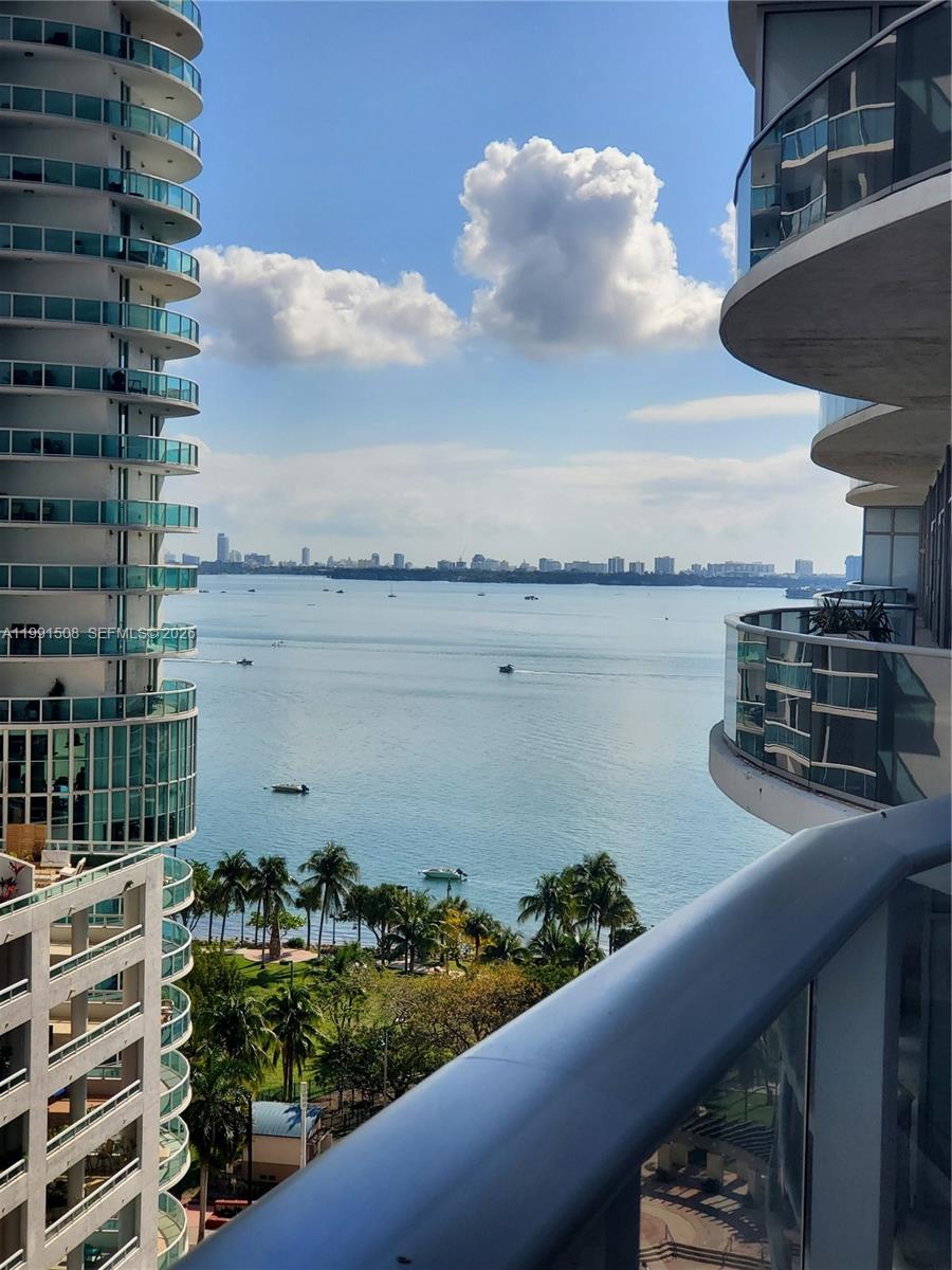 488 NE 18th St #1805, Miami FL 33132