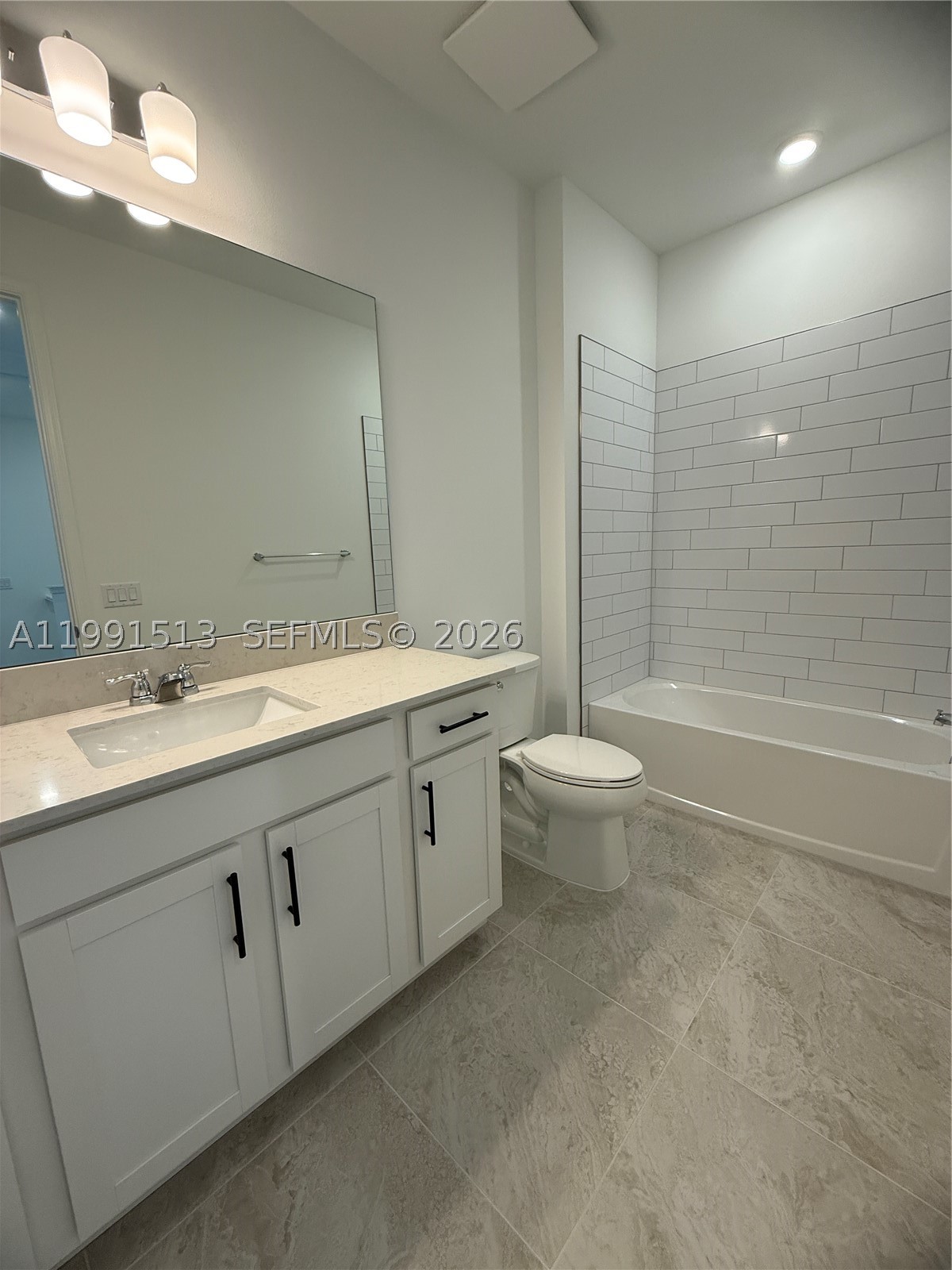 4286 Efendi Drive, Lantana FL 33462