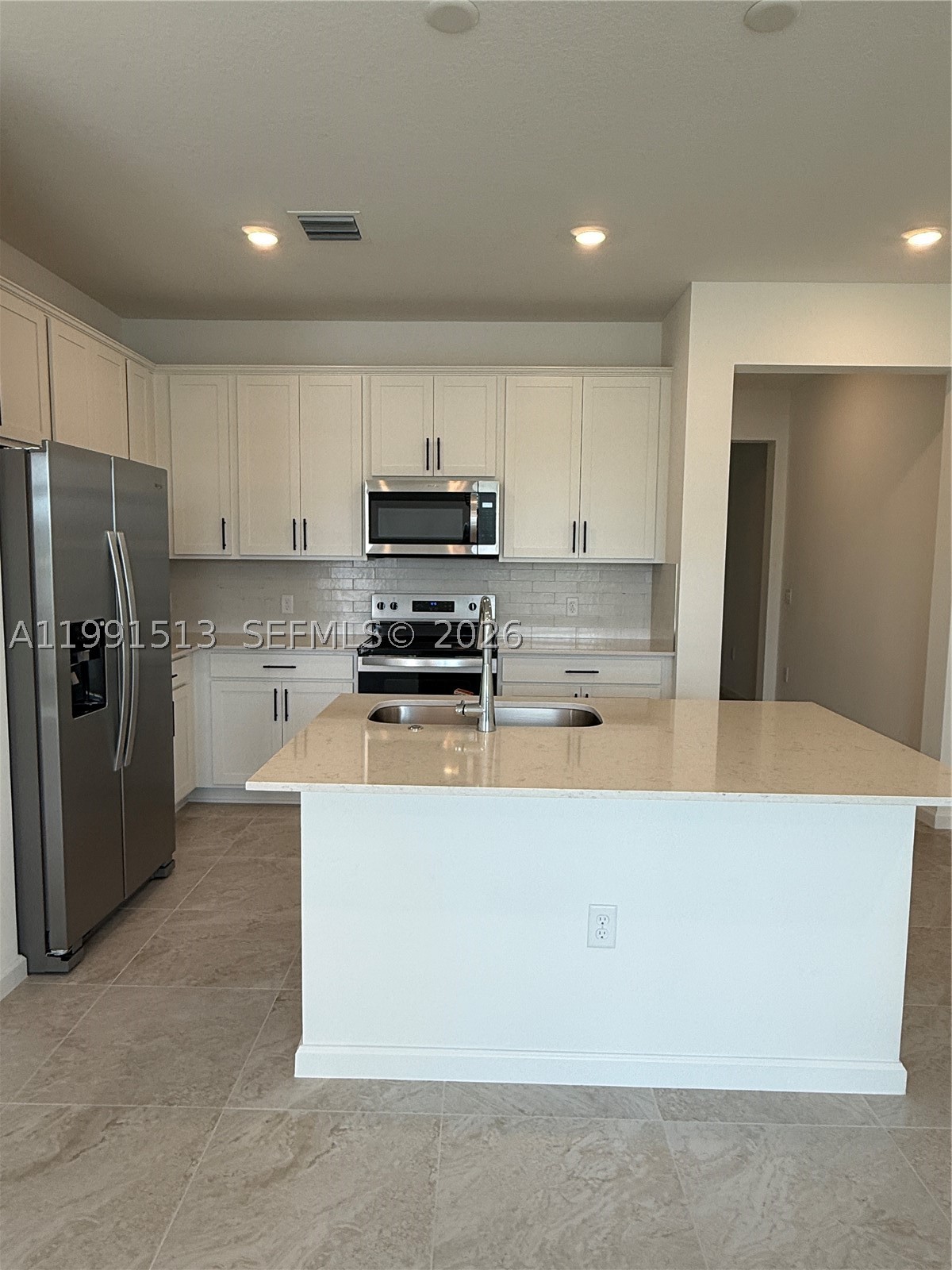 4286 Efendi Drive, Lantana FL 33462
