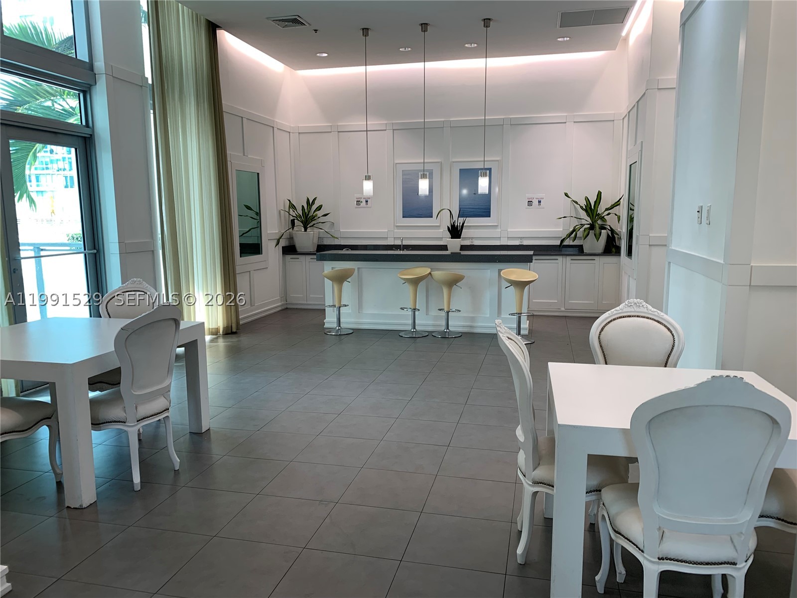 90 SW 3rd St #3610, Miami FL 33130