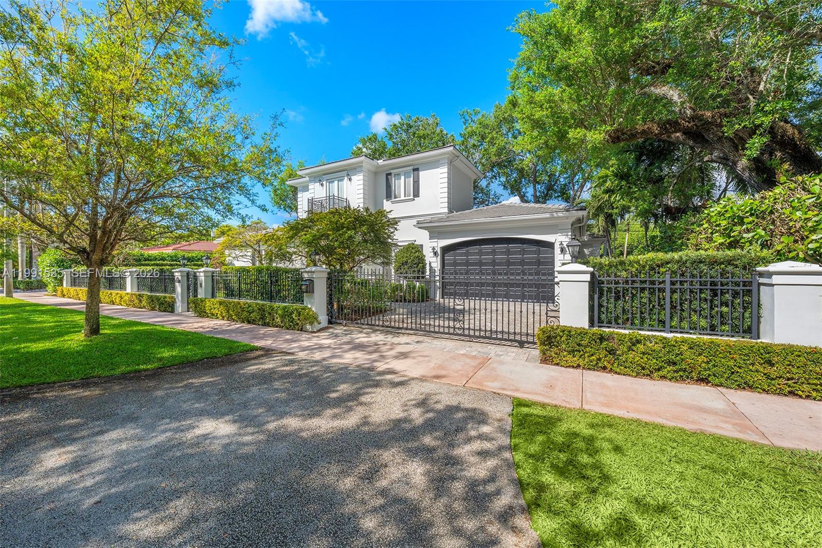 6900 Altamira St, Coral Gables FL 33146