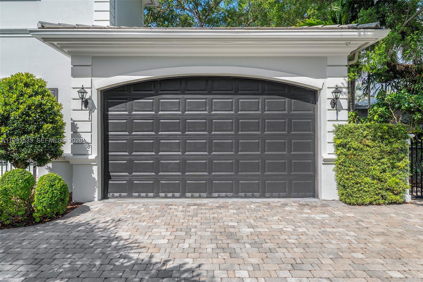 6900 Altamira St, Coral Gables FL 33146