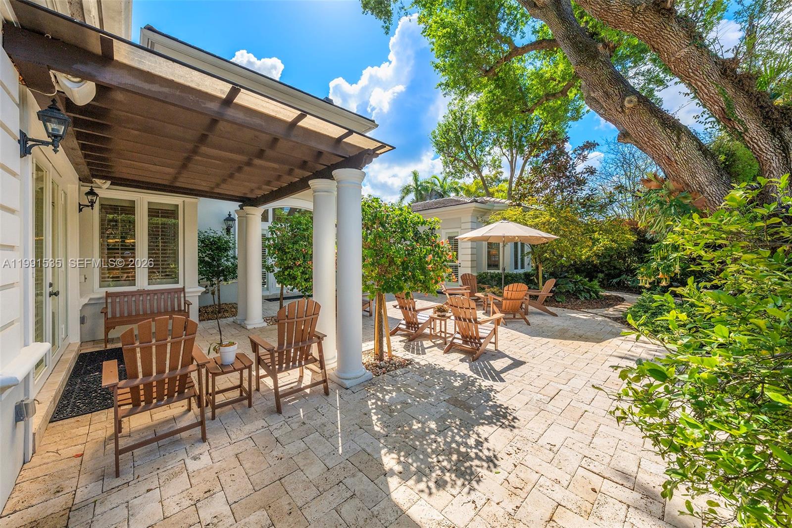6900 Altamira St, Coral Gables FL 33146