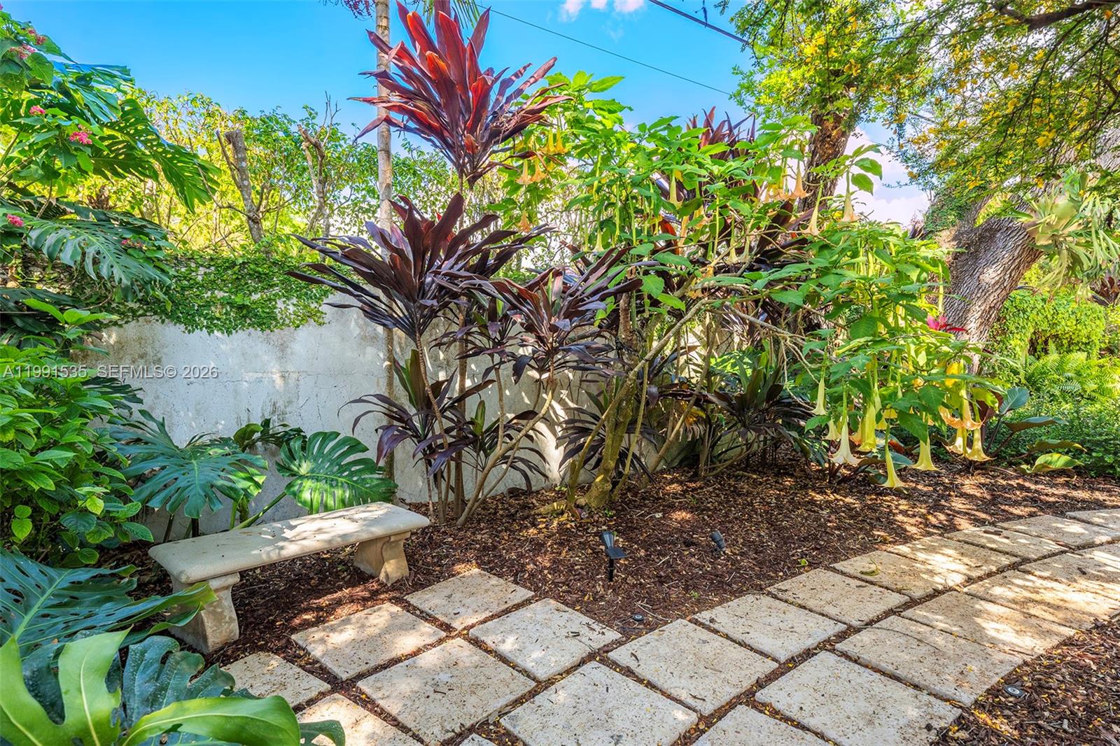 6900 Altamira St, Coral Gables FL 33146