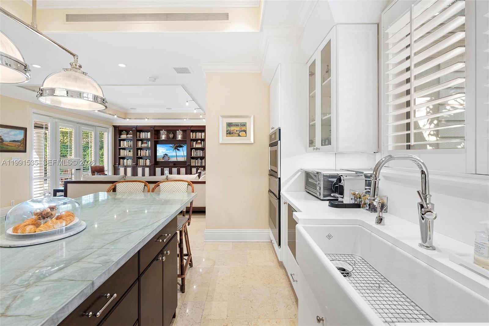 6900 Altamira St, Coral Gables FL 33146