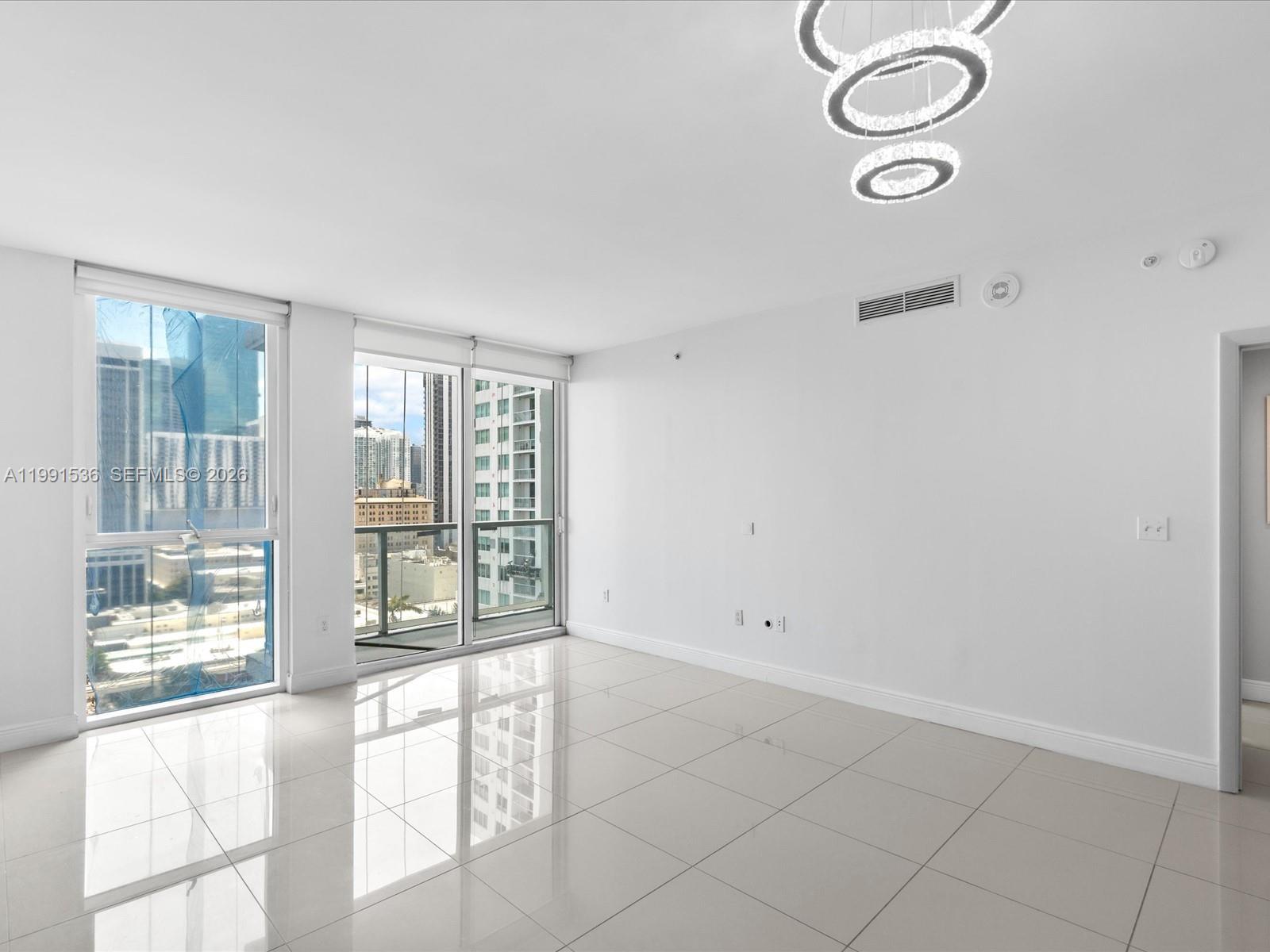 244 Biscayne Blvd #1605, Miami FL 33132