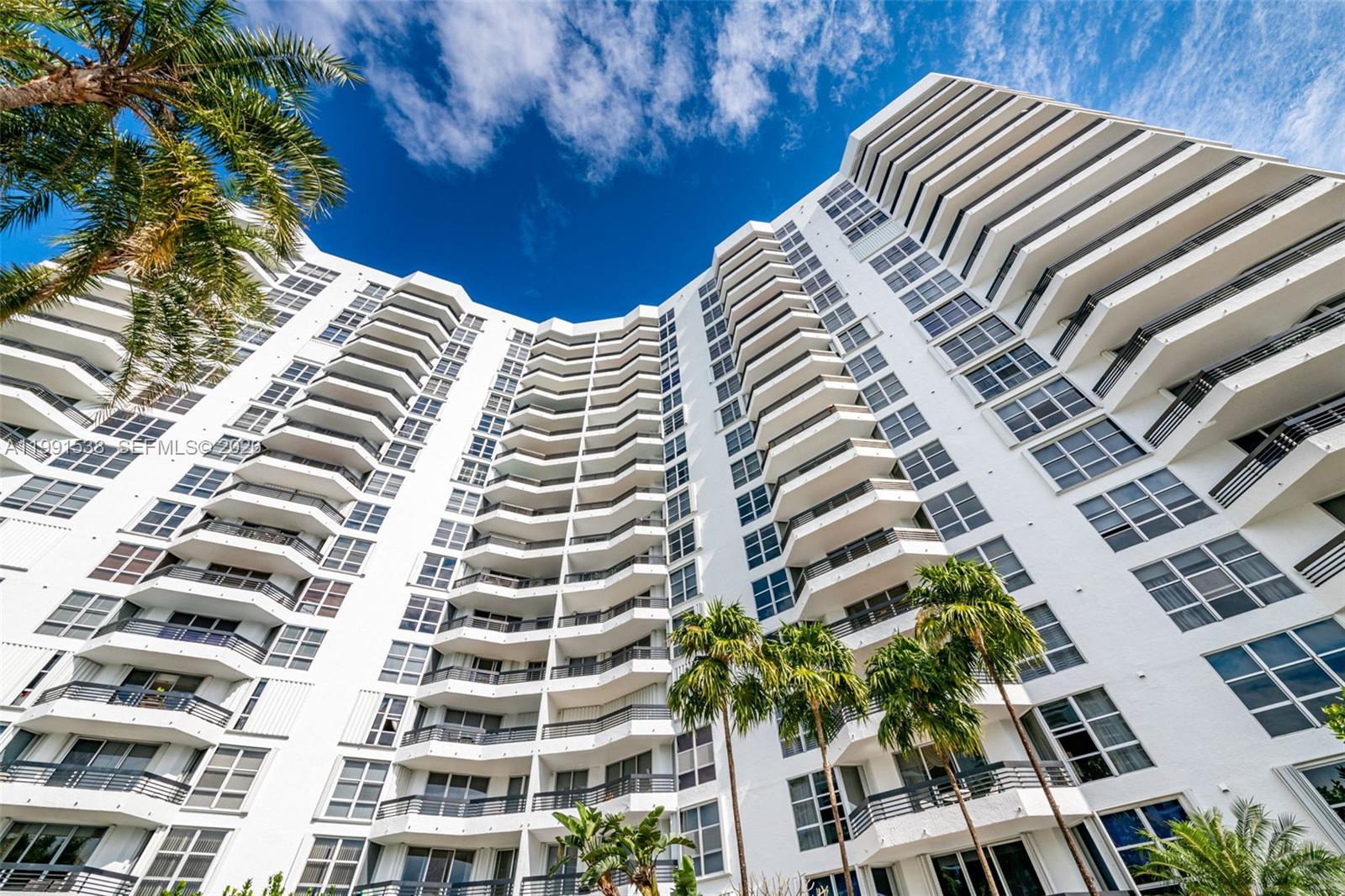 3600 Mystic Pointe Dr #1212, Aventura FL 33180