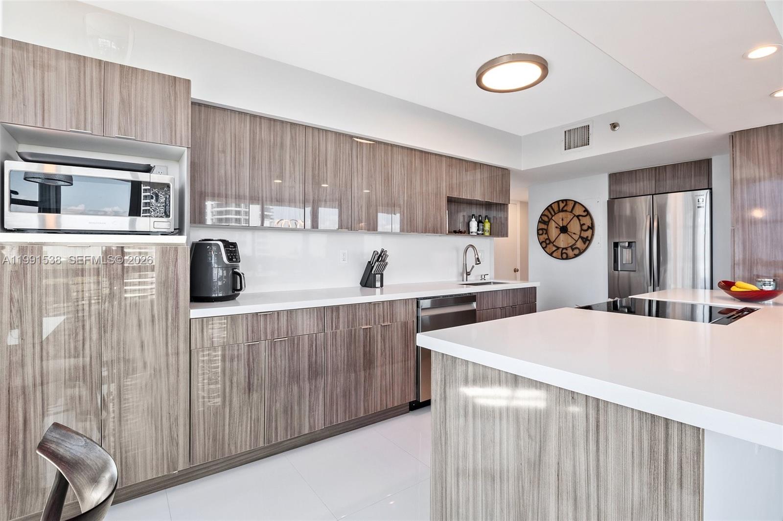 3600 Mystic Pointe Dr #1212, Aventura FL 33180