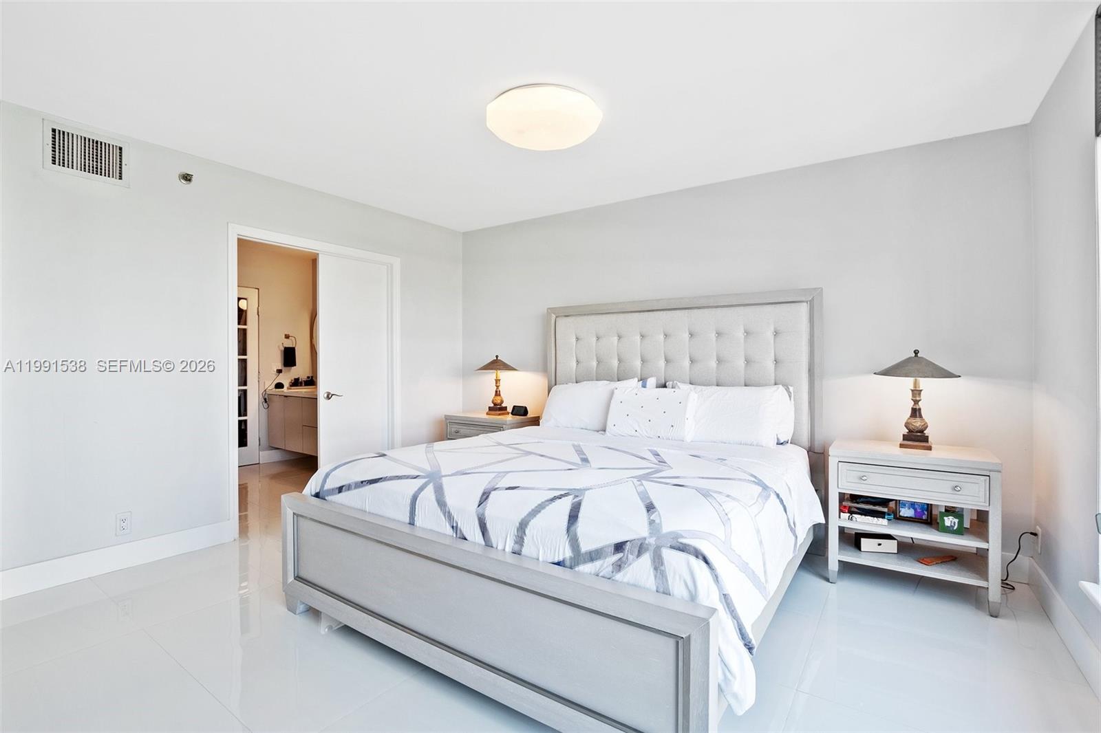 3600 Mystic Pointe Dr #1212, Aventura FL 33180