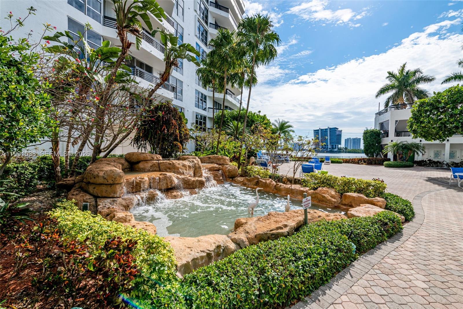 3600 Mystic Pointe Dr #1212, Aventura FL 33180