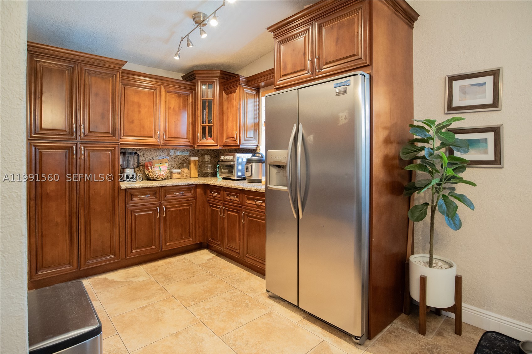 3500 SW 13th St, Miami FL 33145
